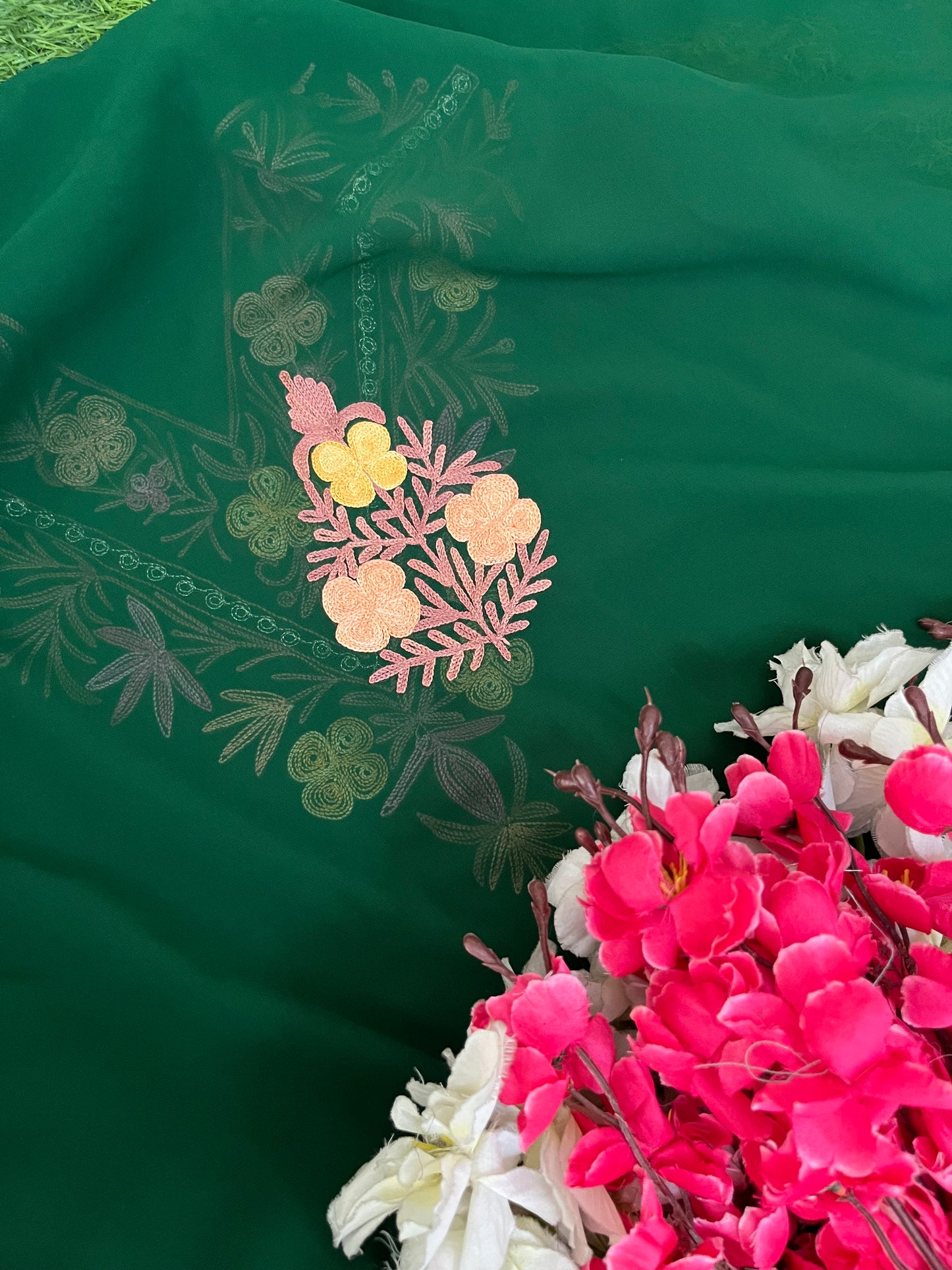 Green Georgette 3 Pc Aari Embroidered Suit Set