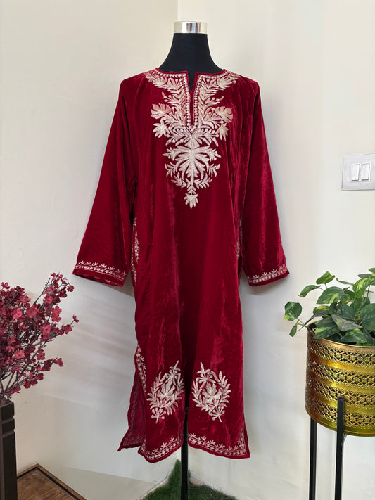 Red Tilla Embroidered Velvet Pheran