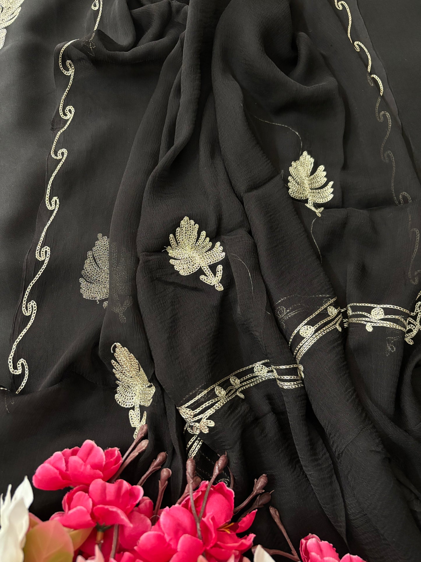 Sanam’ Black Silk Tilla Kashmiri Suit
