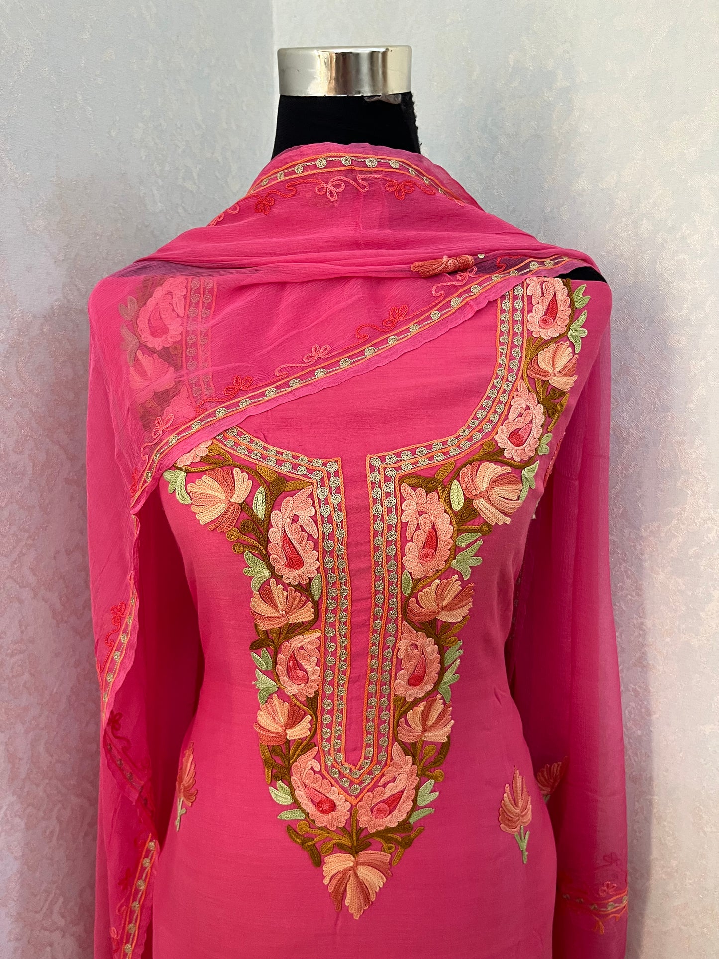 Pink Muslin Cotton Jaal Sleeves Kashmiri 3pc Suit