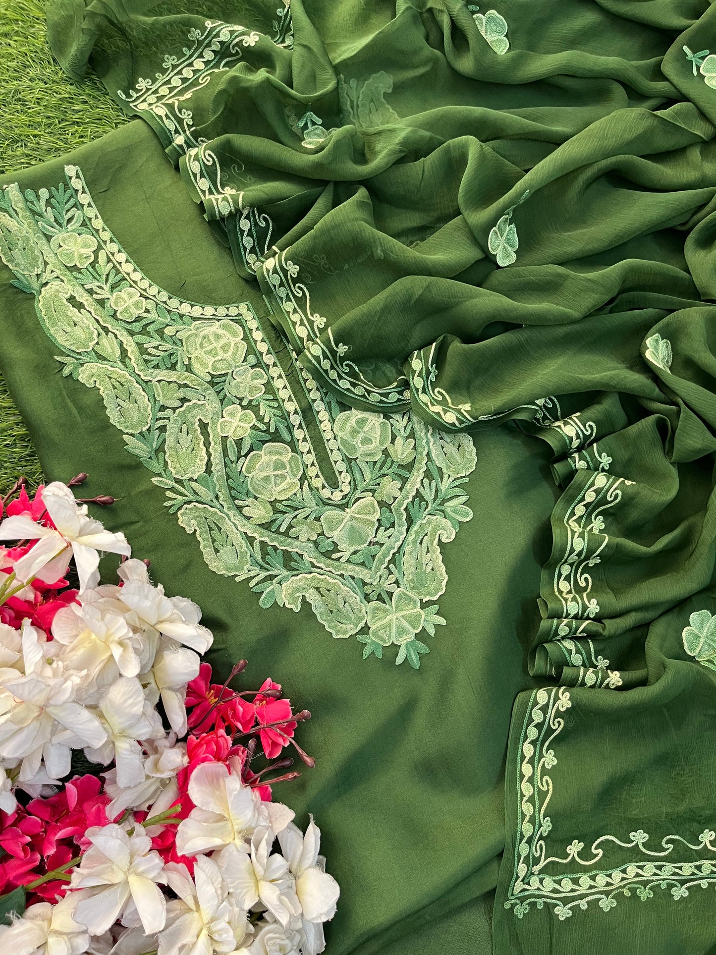 Green Opada Silk Kashmiri Suit