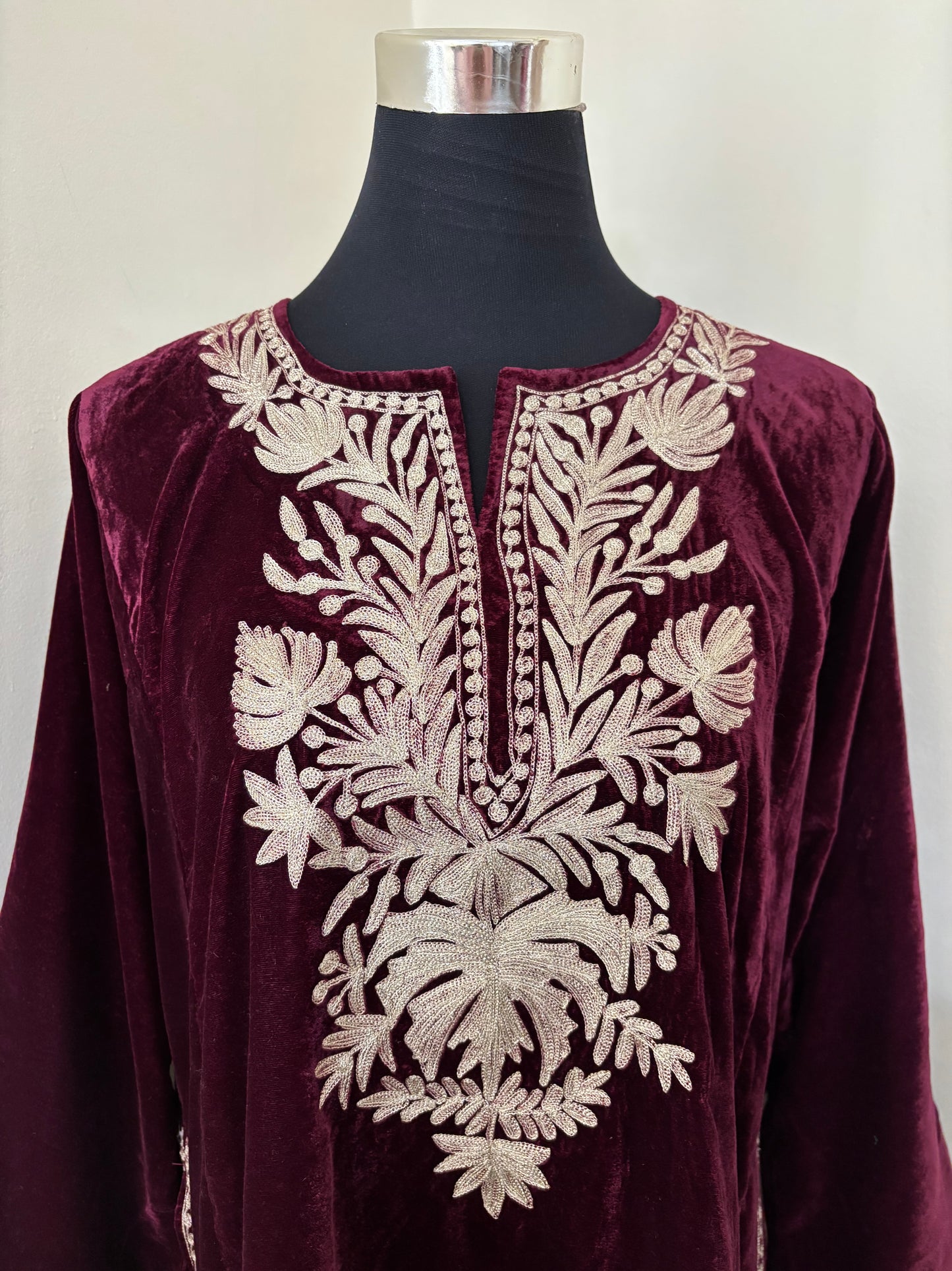 Wine Tilla Embroidered Velvet Pheran