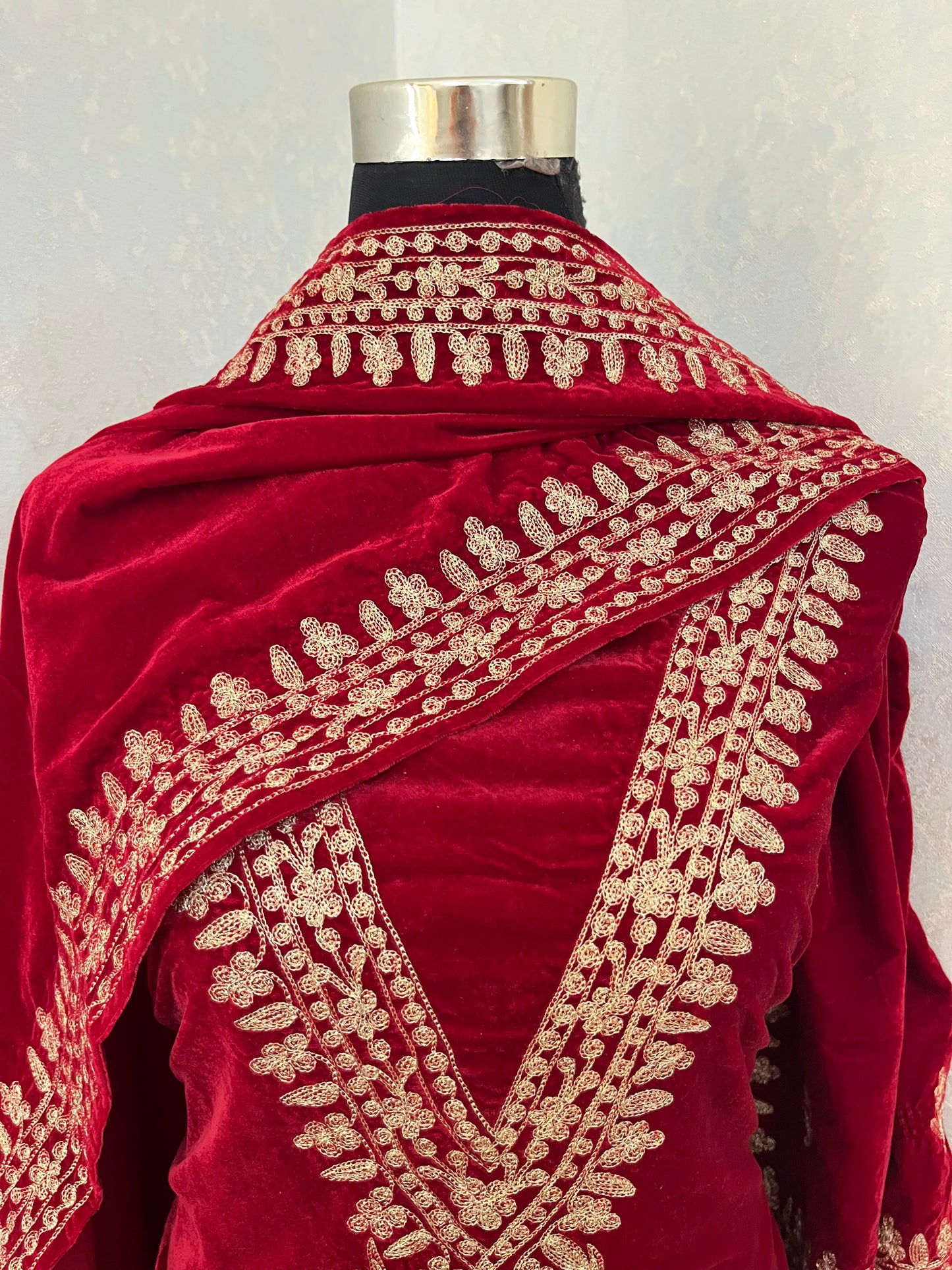 Maroon Tilla Embroidered Velvet 2pc Suit Material