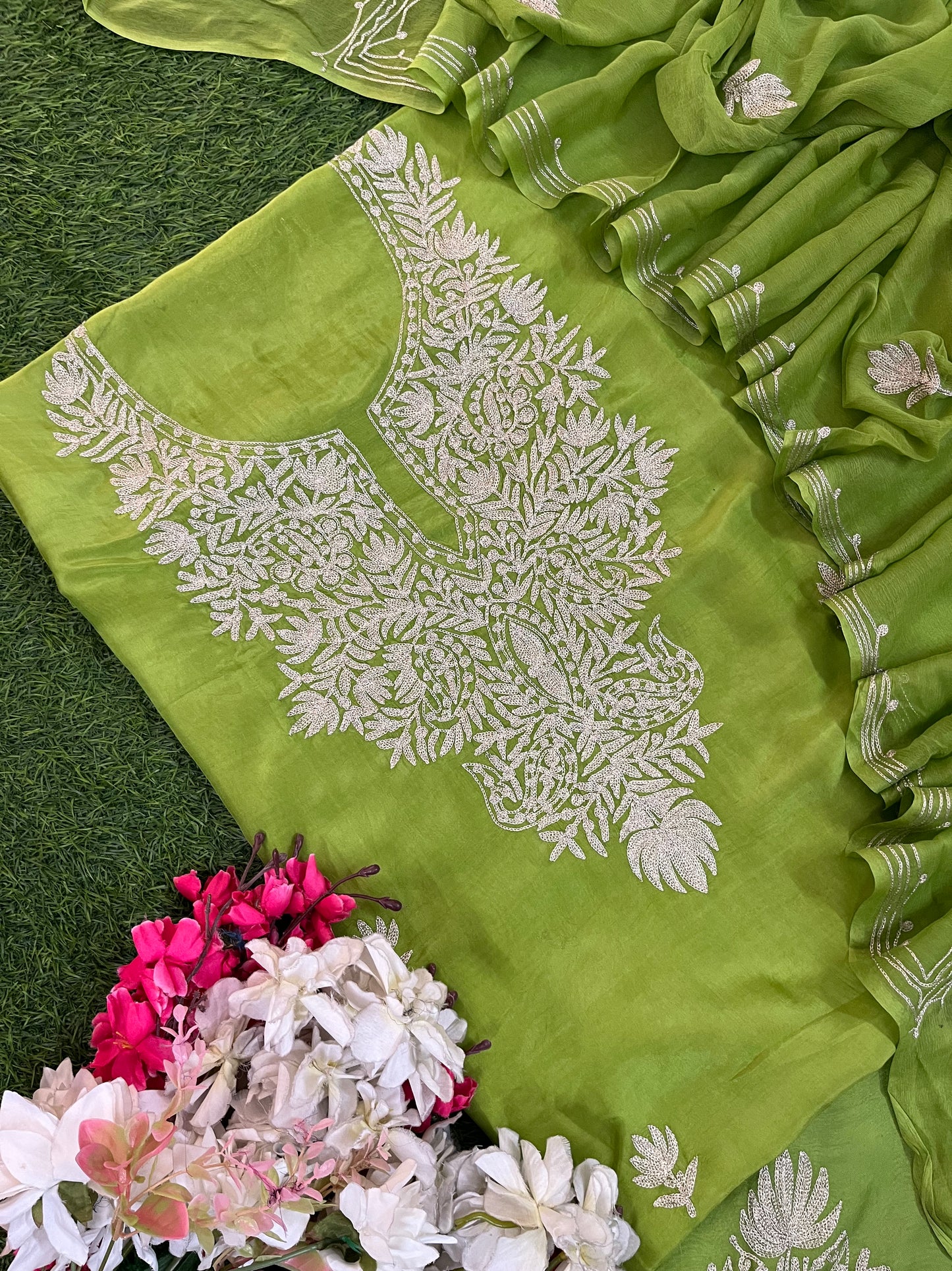 Lawn Green Silk Tilla Kashmiri Suit