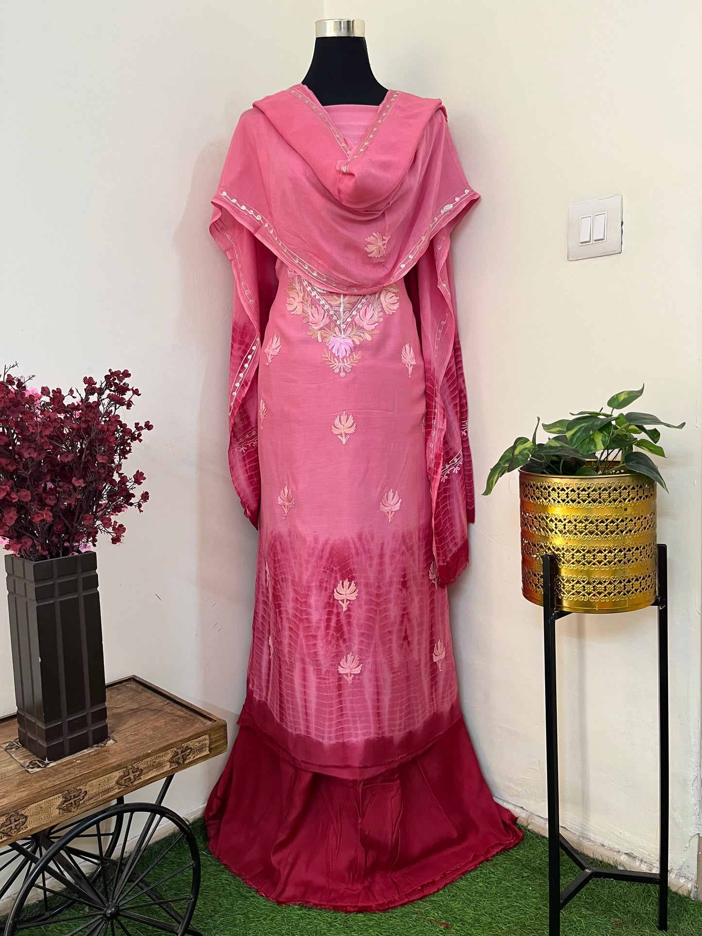 Fuchsia Pink Mul Cotton Shibori Work Kashmiri 3pc Suit