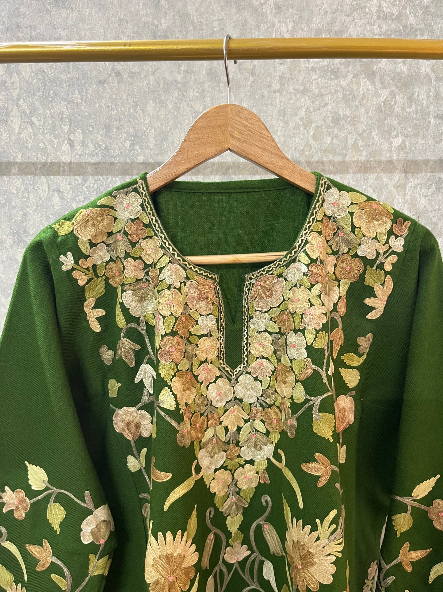 Heena Green Aari Embroidered Wool Pheran