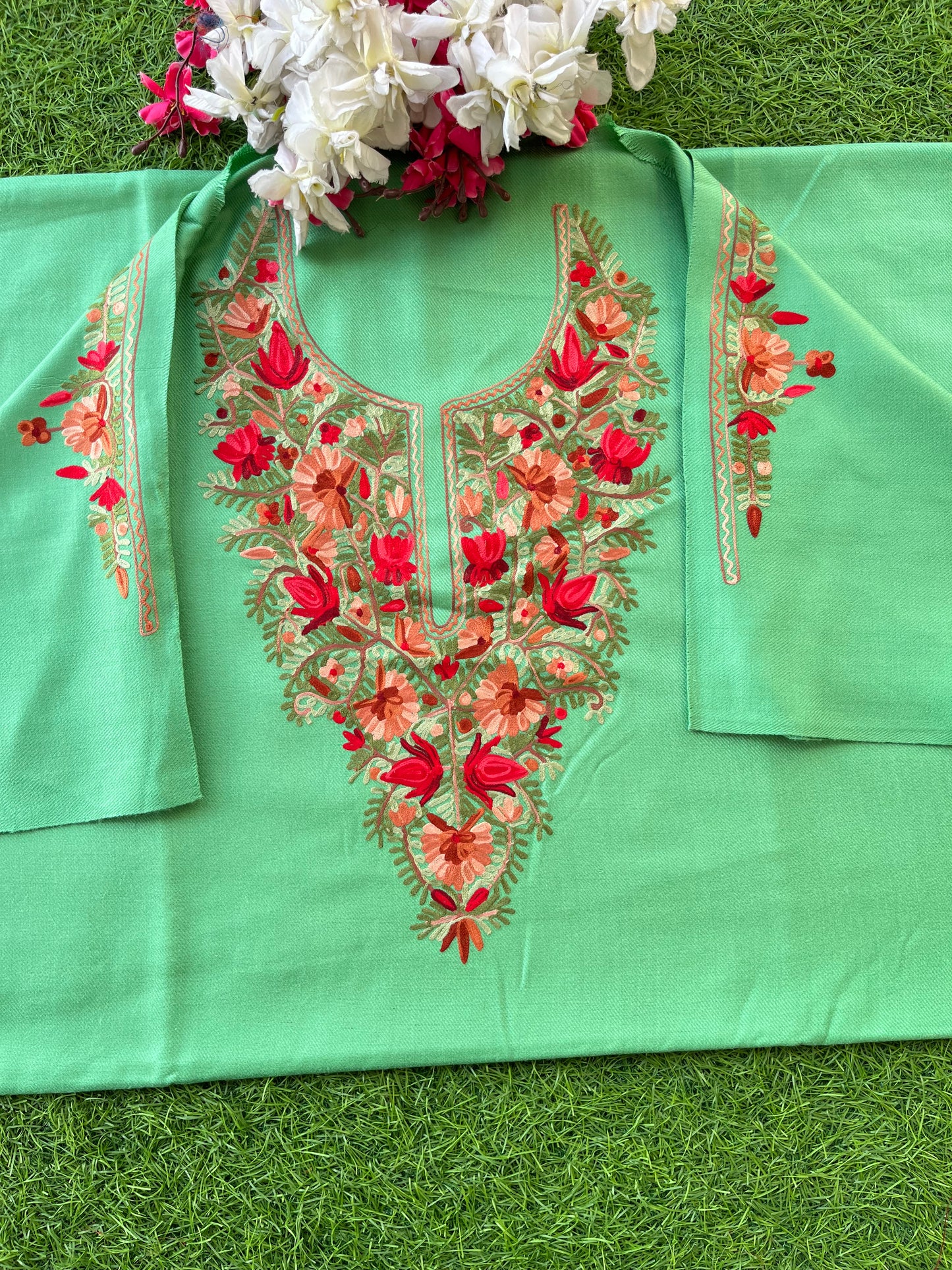 Green Woollen Aari Embroidered 2pc suit 5mtr