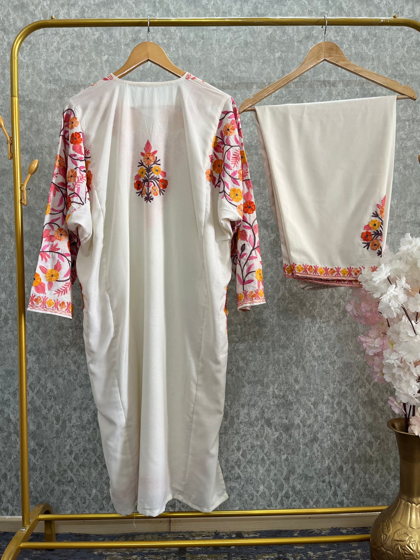 Off White Cotton Arm Jaal Pheran Set