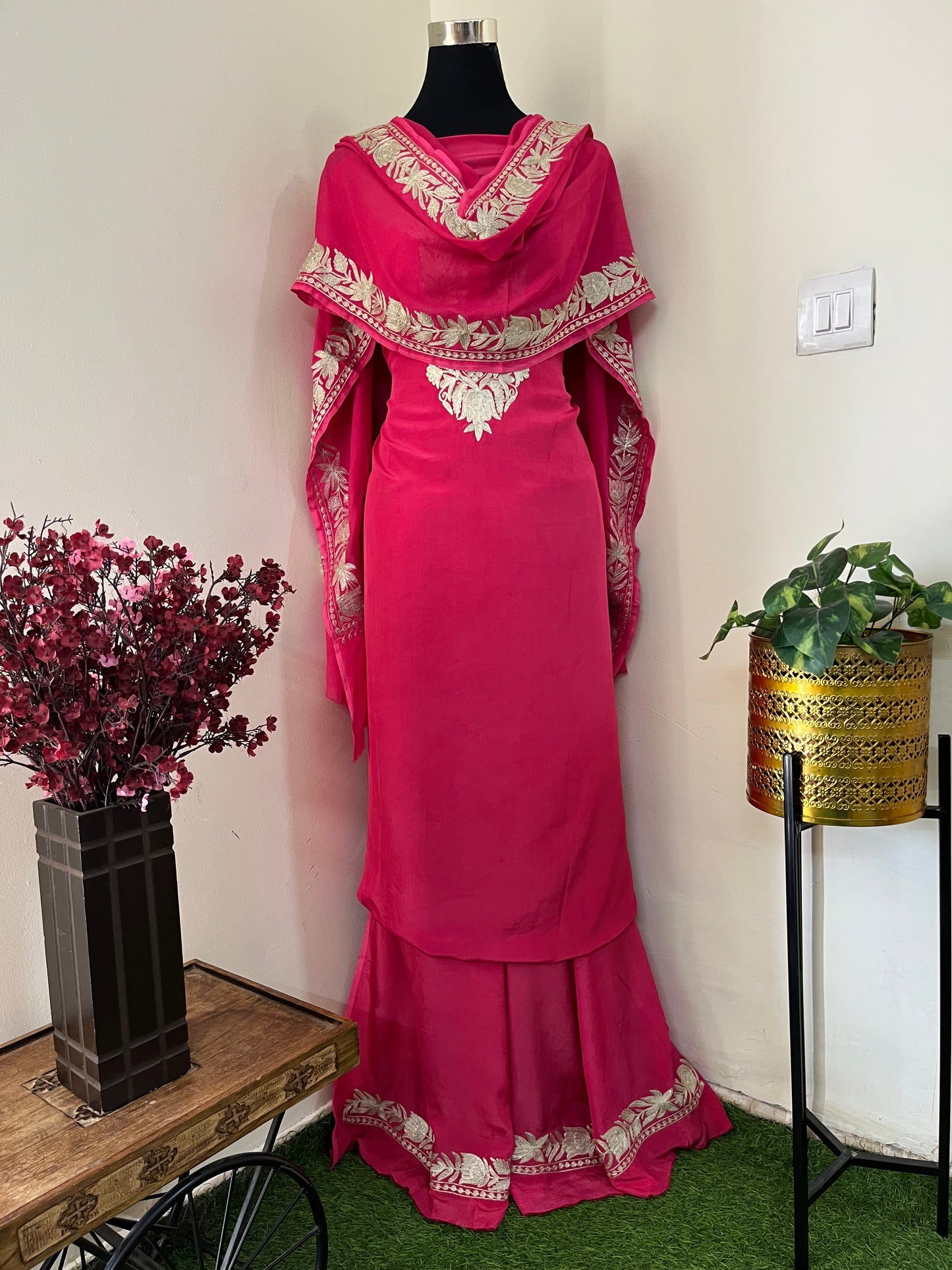 Kalaa’ Fuchsia Pink Crape Kashmiri Suit