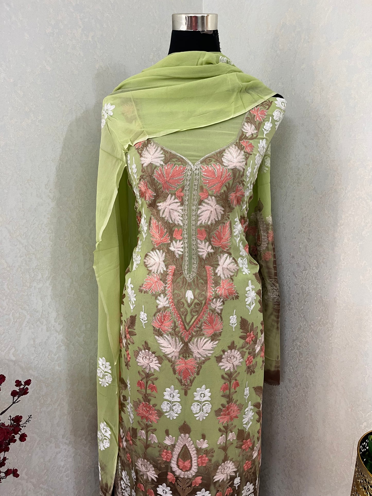 Green Pure Georgette 3 Pc Heavy Kashmiri Suit