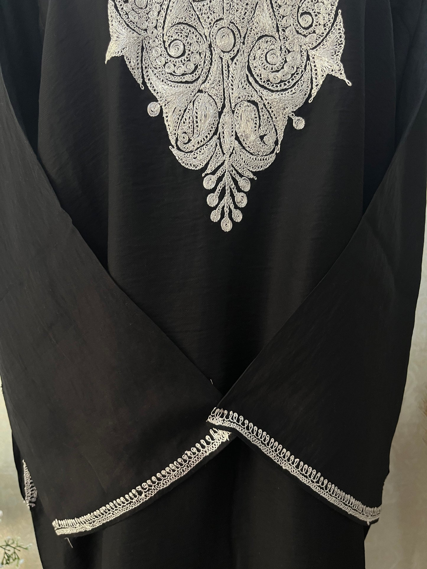 Black Cotton Kashmiri Pheran Set (46)