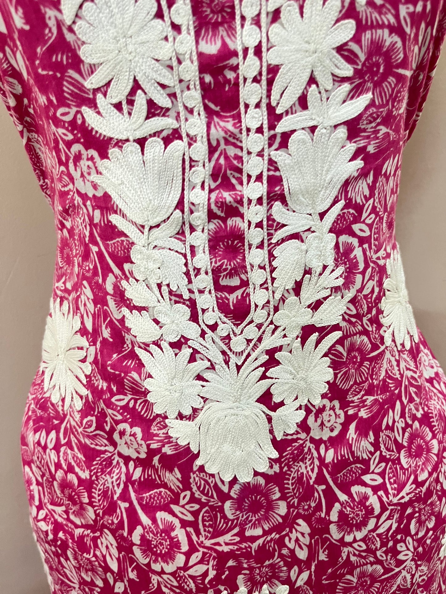 Guldasta~Cotton Kurti & Pant Aari Embroidered set