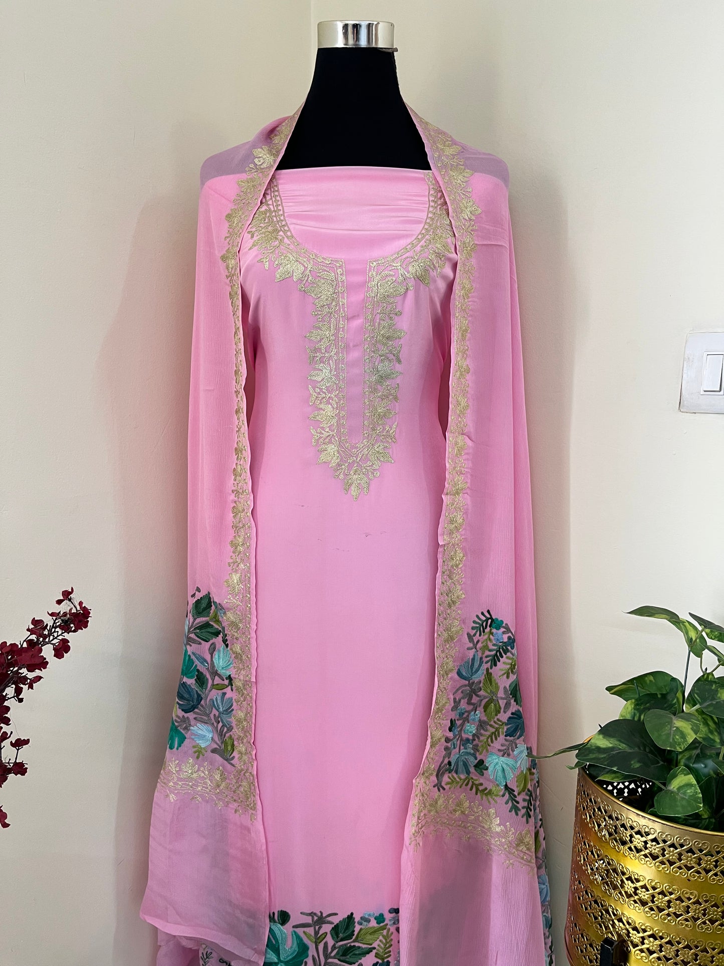 ‘Kalaa’ Soft Pink Crape Kashmiri Suit