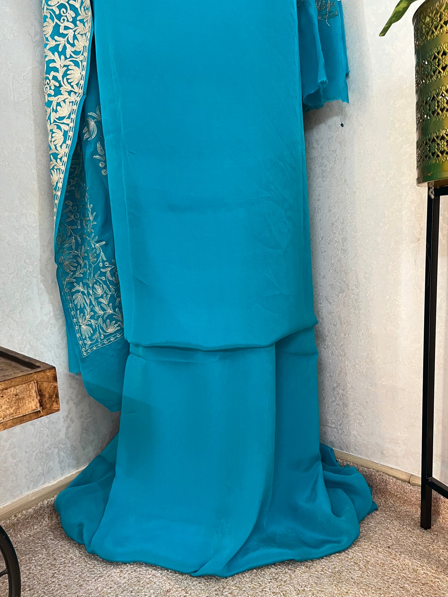 Kalaa’ Firozi Crape Kashmiri Suit