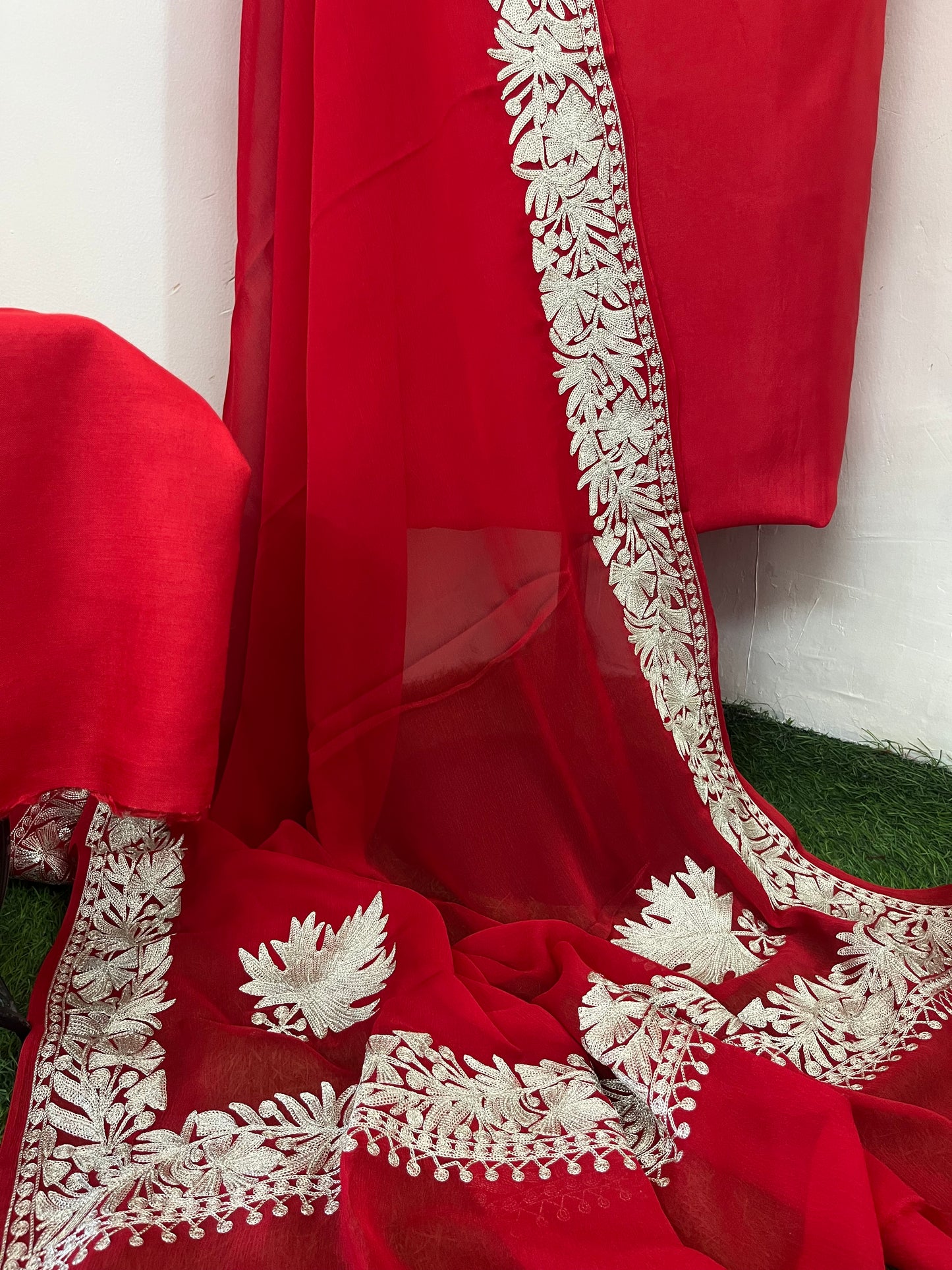 Sanam’ Tilla Kashmiri Silk Suit