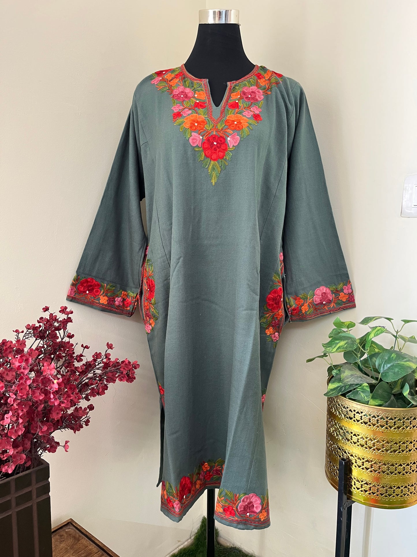 English Blue Aari Embroidered Wool Pheran