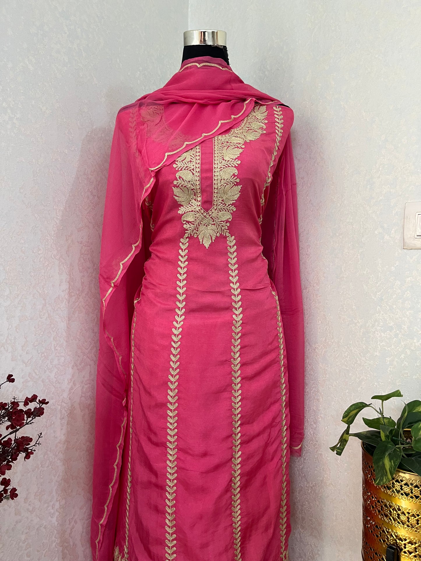 Rose Pink Sanam’ Silk Tilla Kashmiri Suit