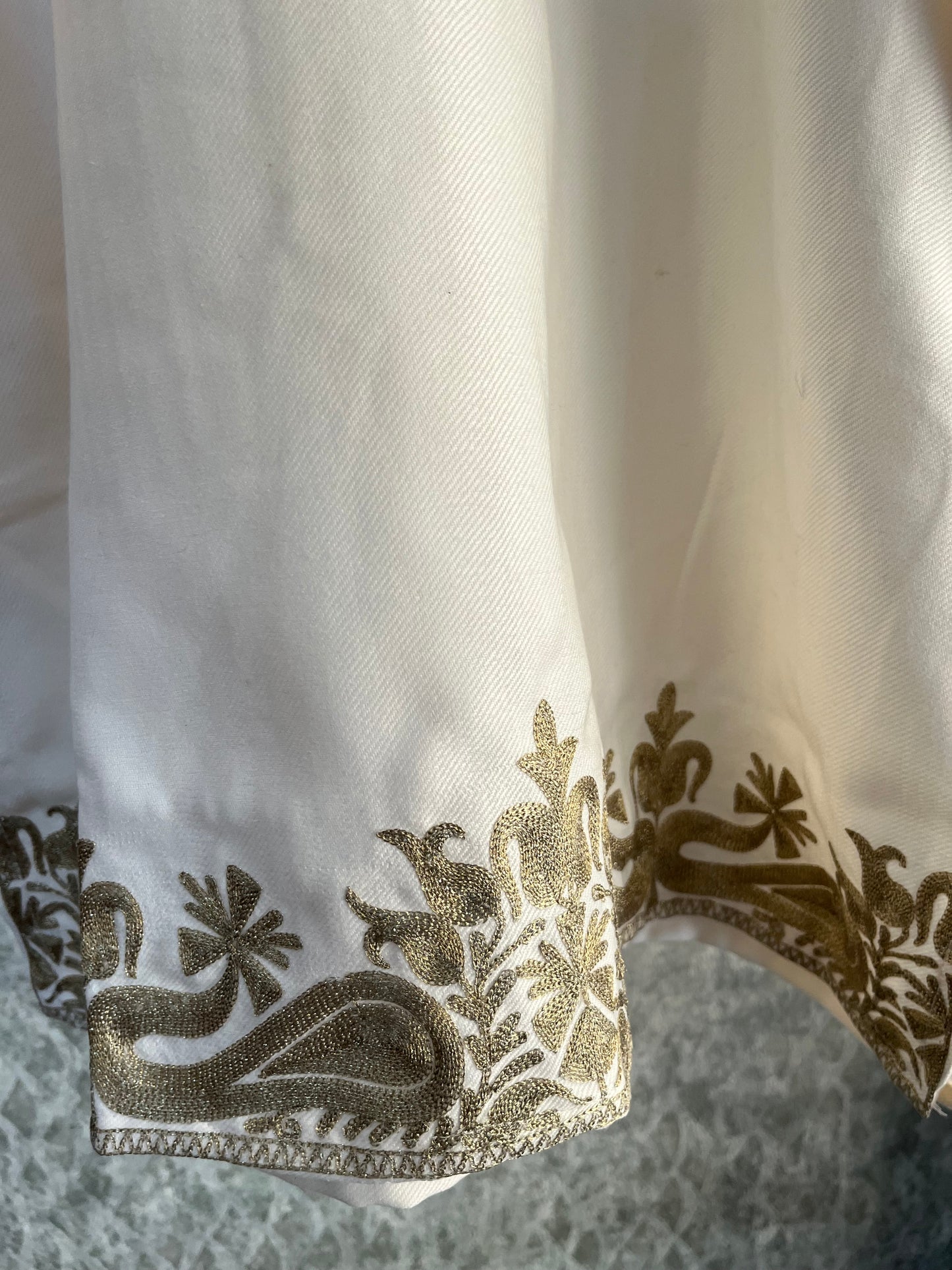 Off White Woollen Kashmiri Co-Ord Set ( Size 46)