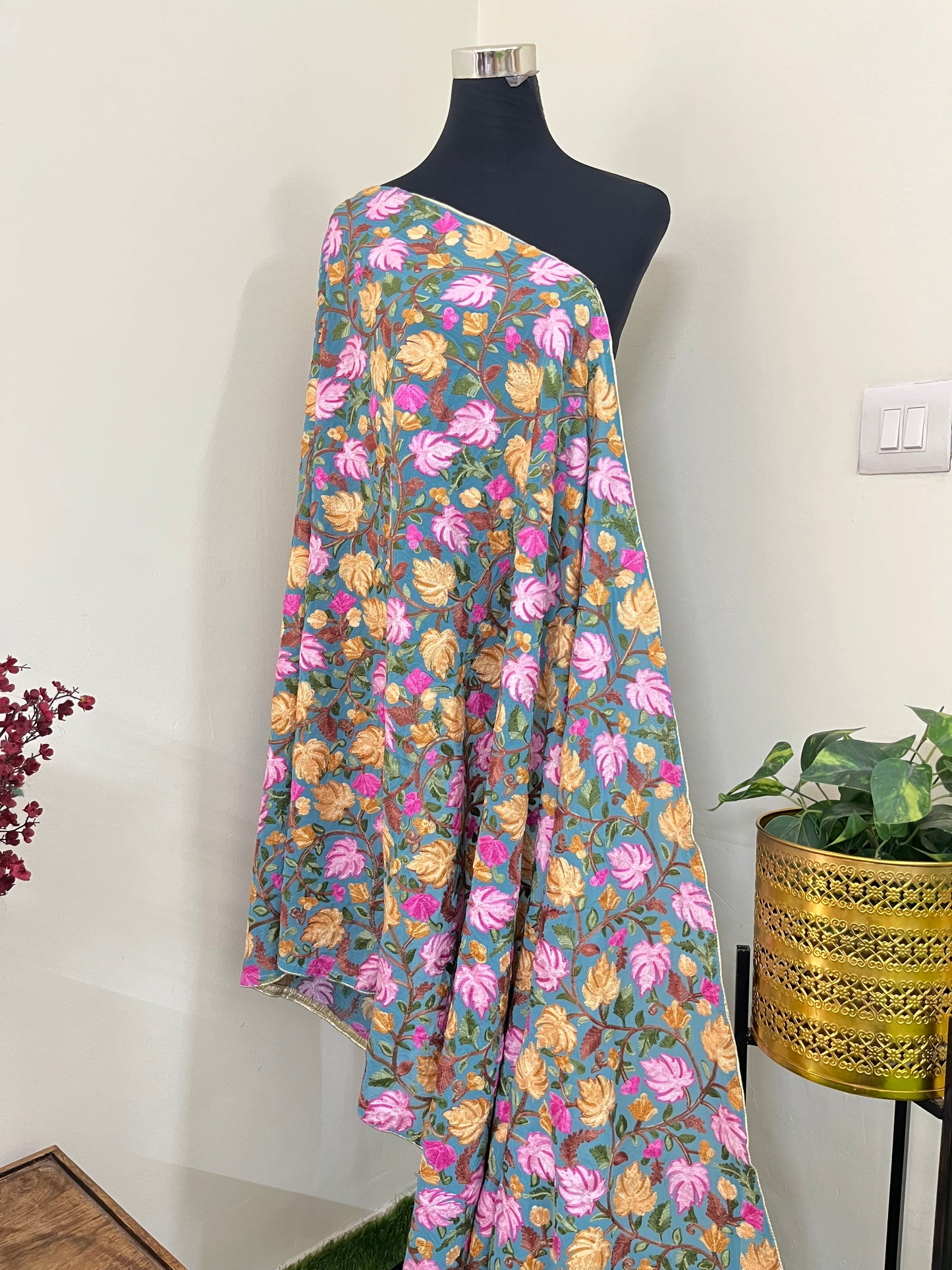 Kashmiri Georgette Odhni