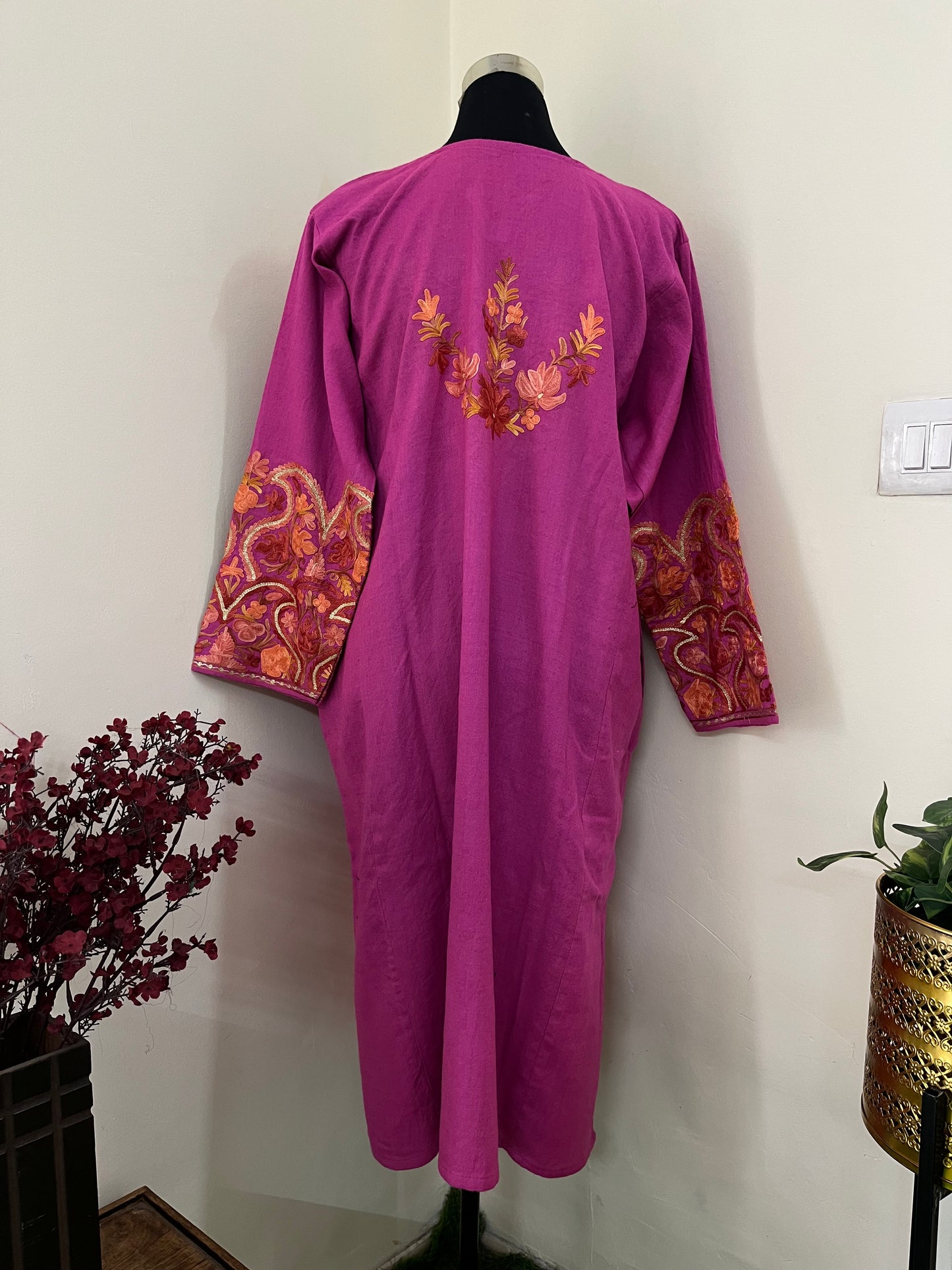 Rose Pink Aari Embroidered Wool Pheran