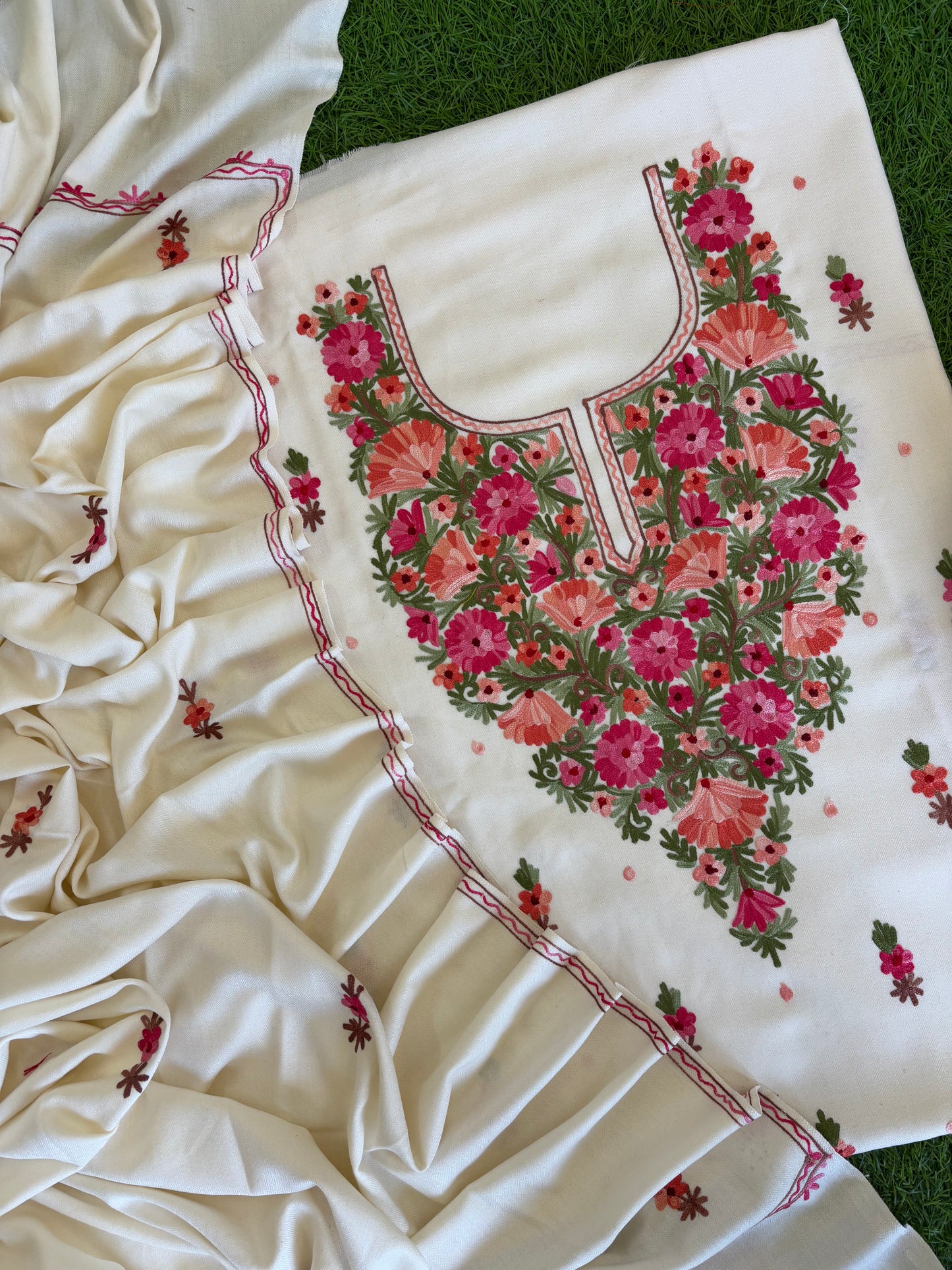 Cream Woollen Aari Embroidered 3pc suit