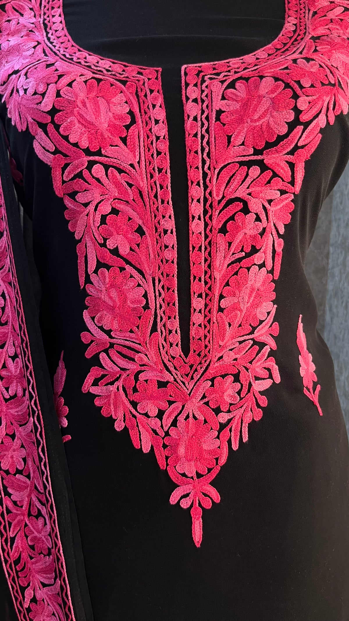 Georgette Black (Pink) 3 Pc Kashmiri Suit