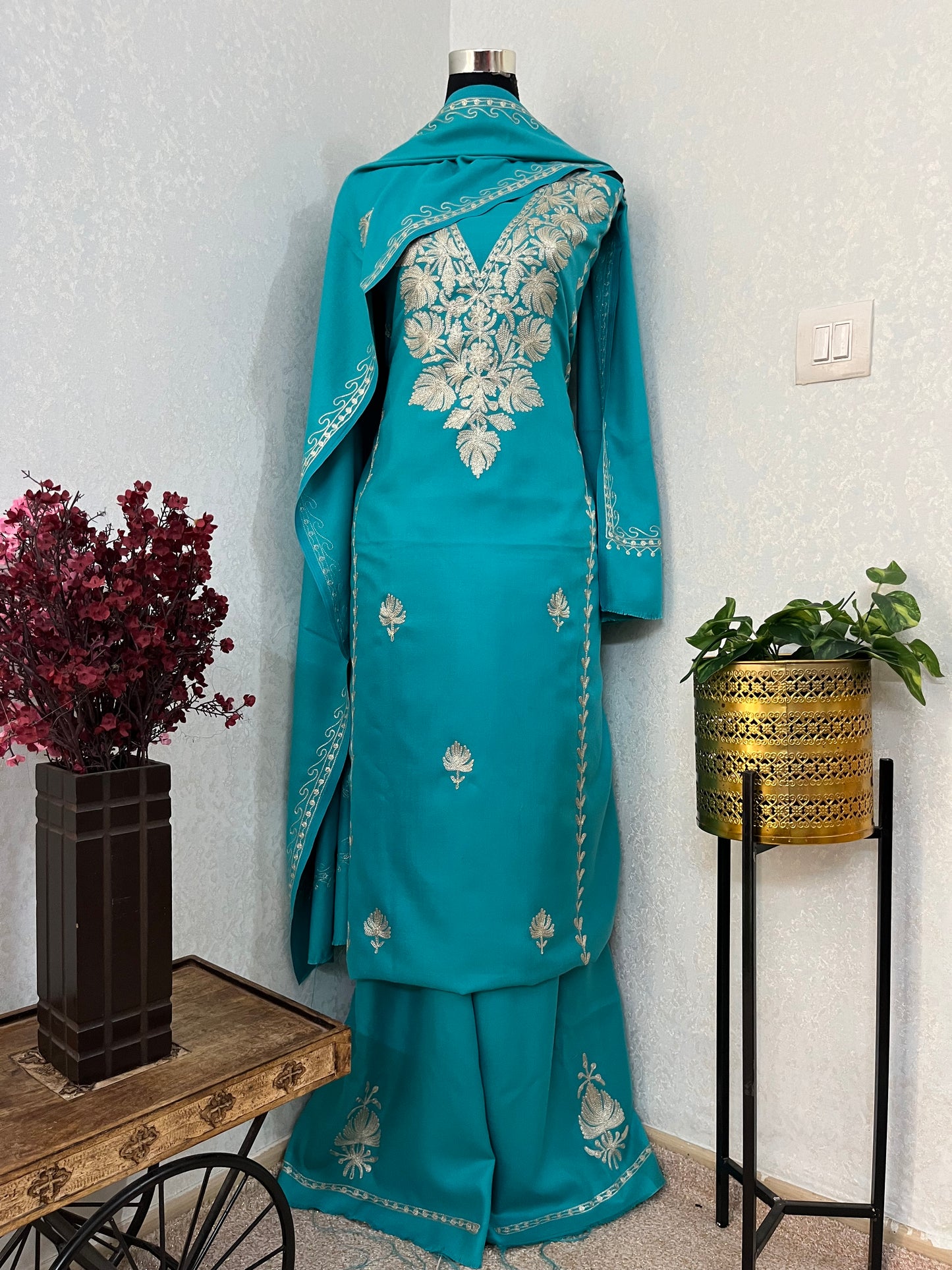 Sky Blue Tilla Embroidered 3pc Suit Stole