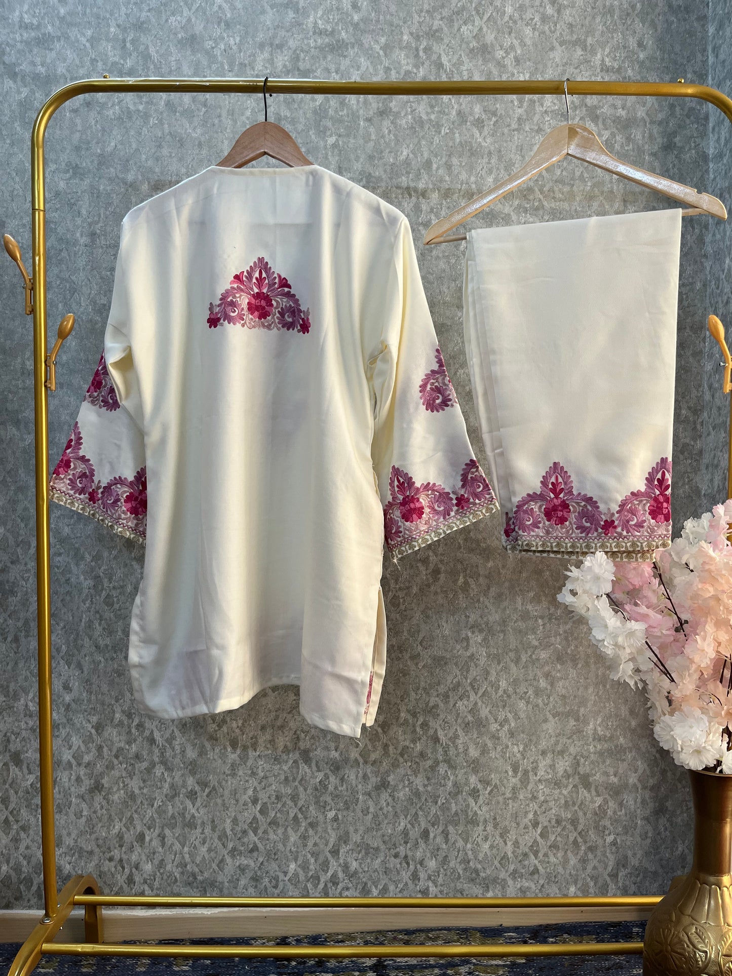 Off White Woollen Kashmiri Co-Ord Set ( Size 40)