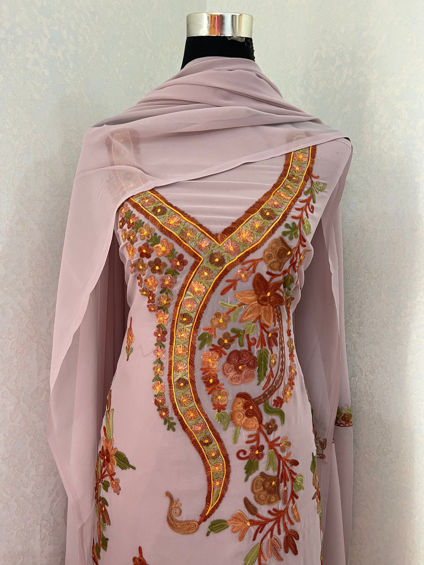 Soft Lilac Georgette 3 Pc Kashmiri Suit