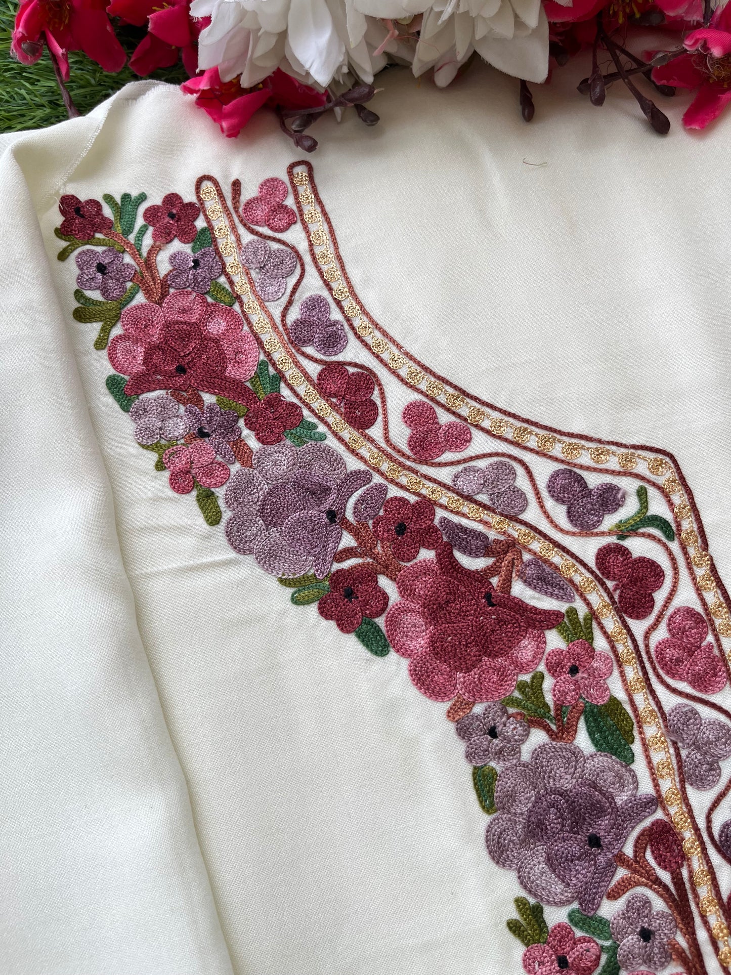 Off White Cotton Cord Set (Aari Embroidered)