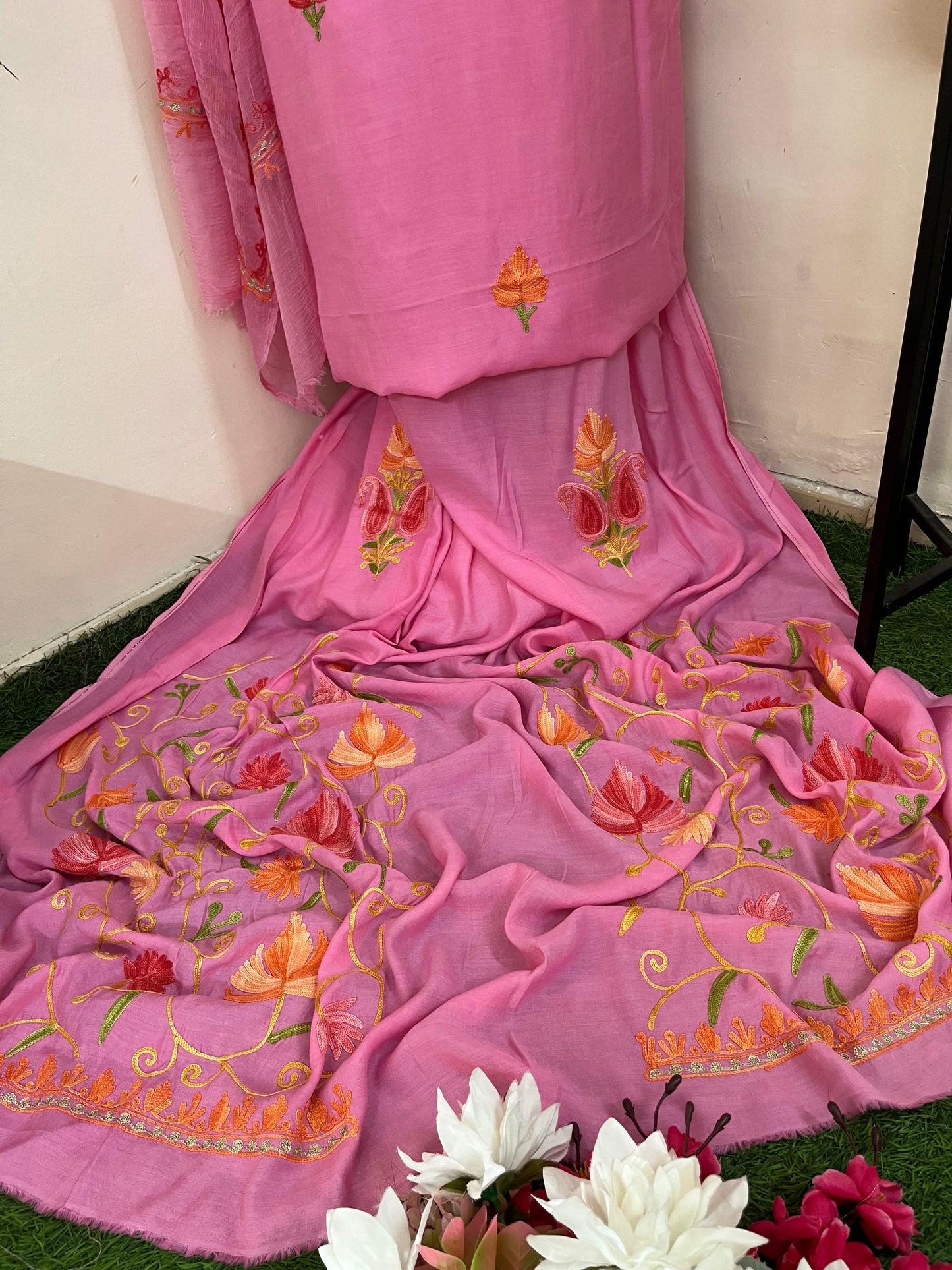 Soft Pink Muslin Cotton Jaal Sleeves Kashmiri 3pc Suit