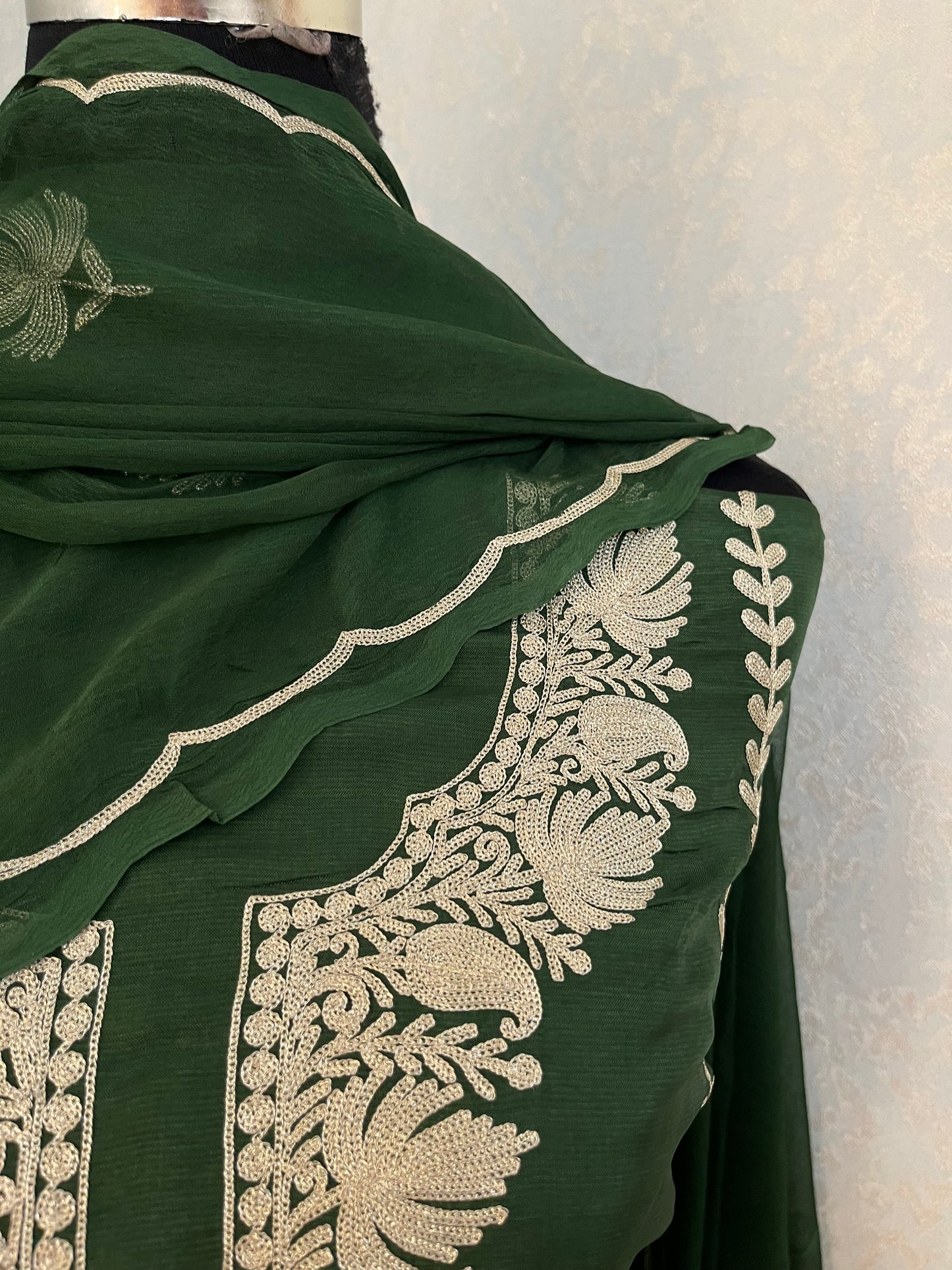 Green Sanam’ Silk Tilla Kashmiri Suit
