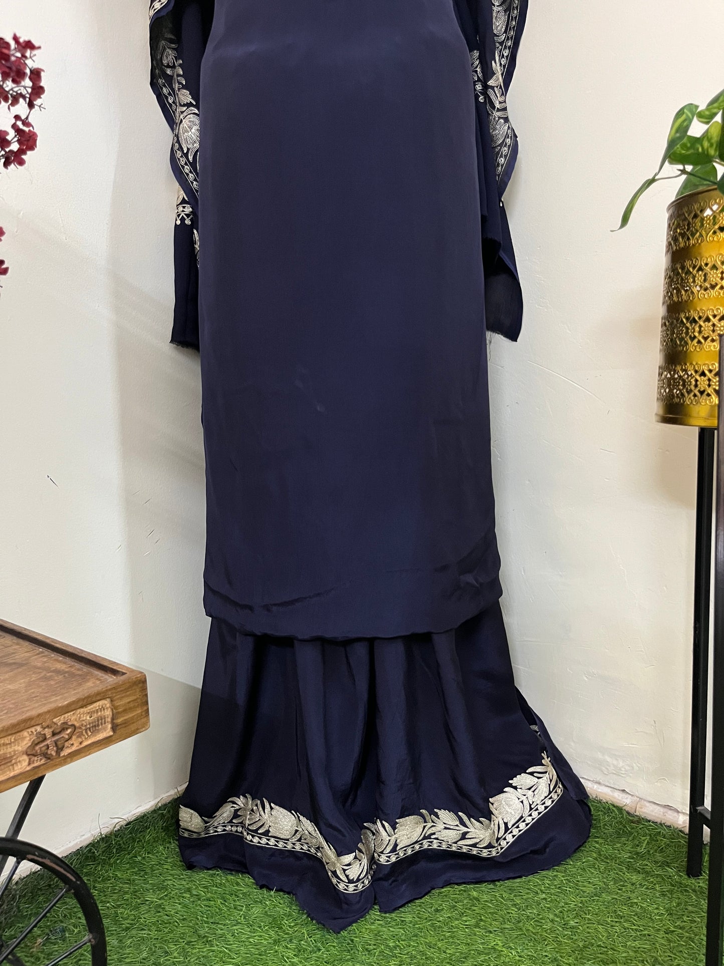 Kalaa’ Navy Crape Kashmiri Suit