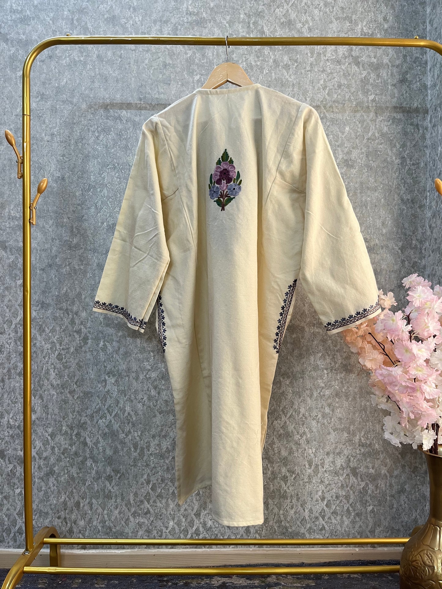 Off White Aari Embroidered Wool Pheran
