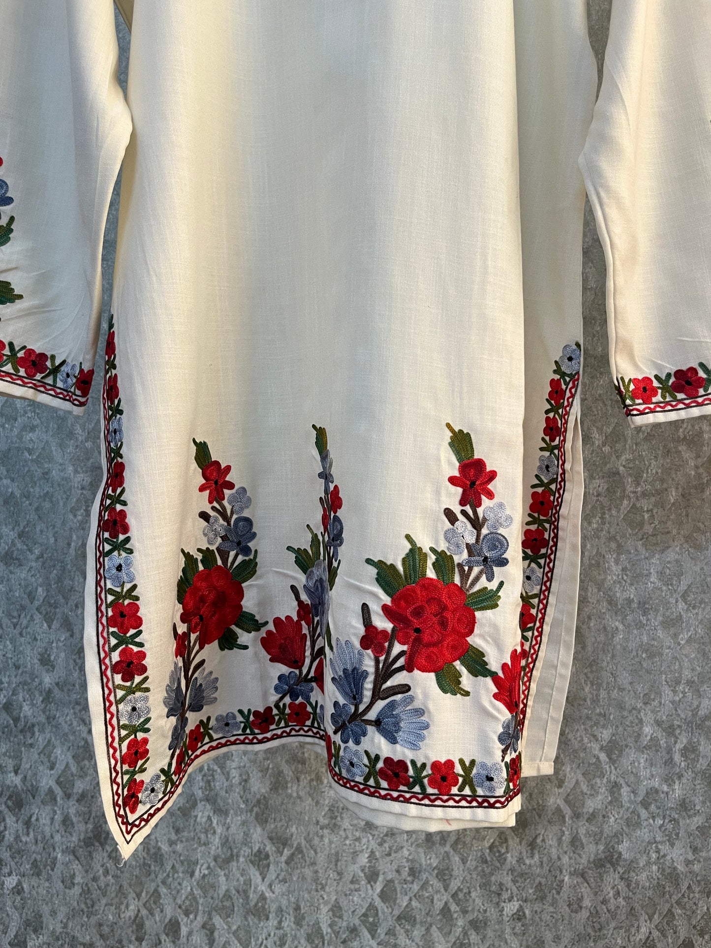 Off White Cotton Stitched Co-ord Set (40)