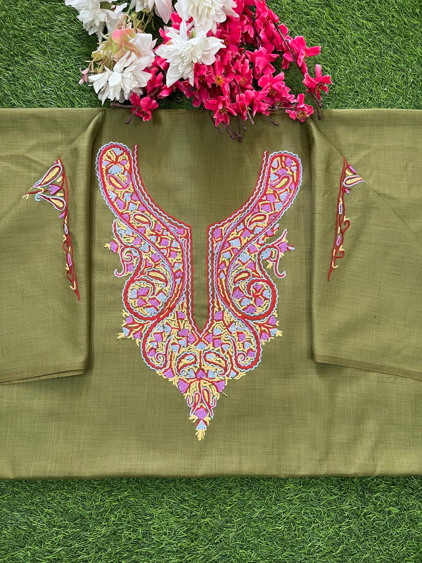Heena Green Cotton Two Piece Suit (Hand Embroidered)