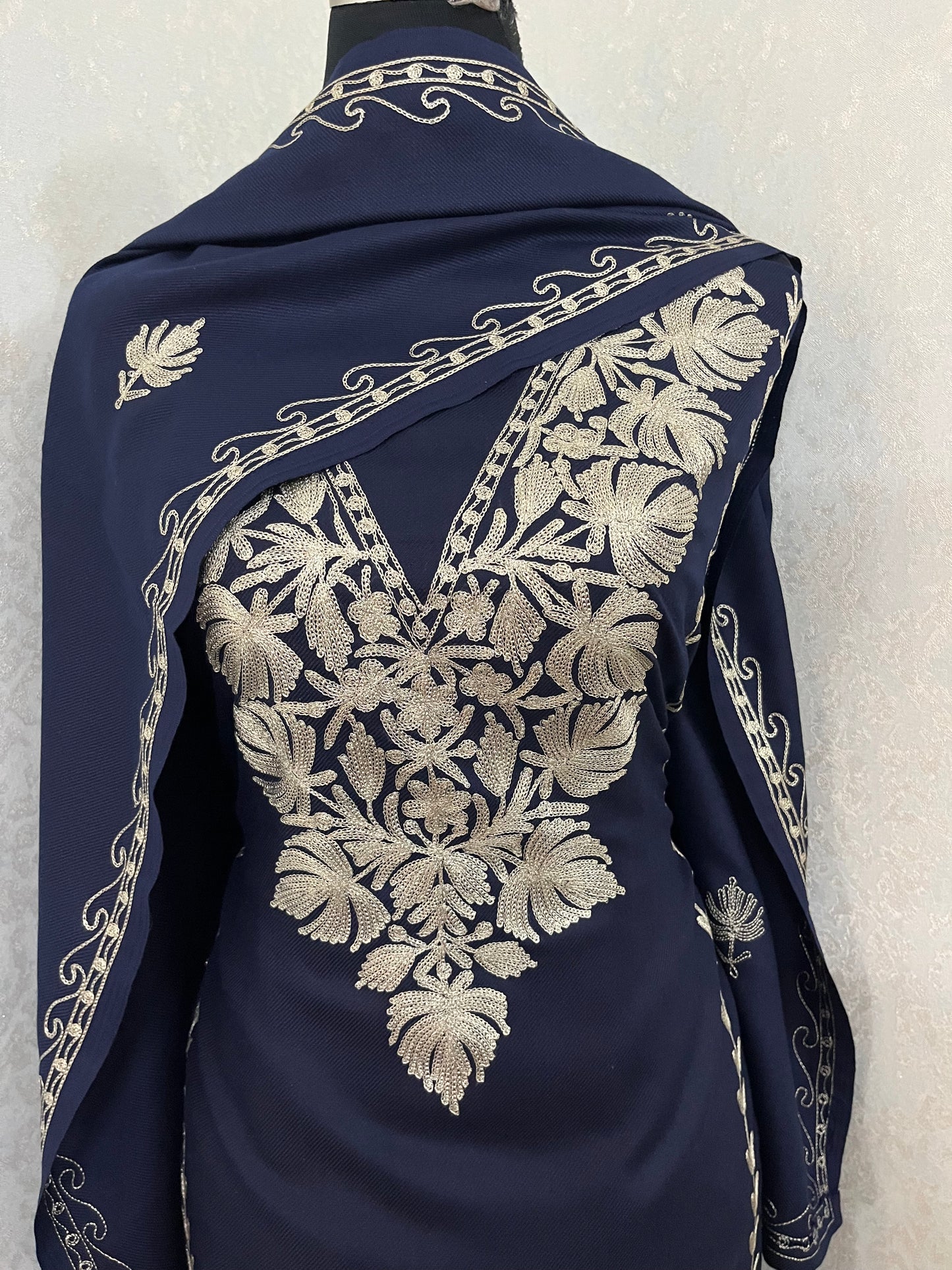 Navy Blue Tilla Embroidered 3pc Suit Stole