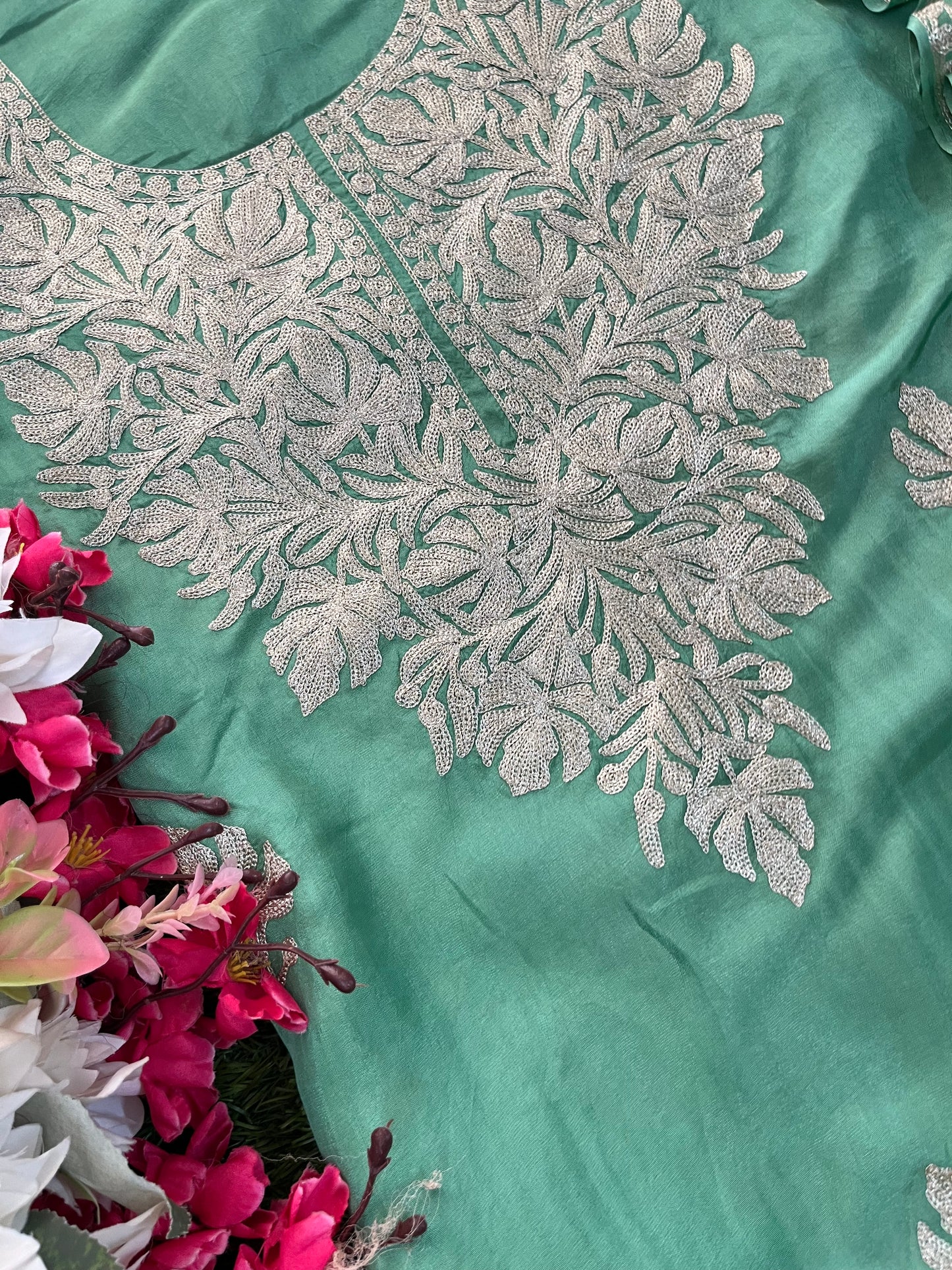 Pastel Green Sanam’ Silk Tilla Kashmiri Suit