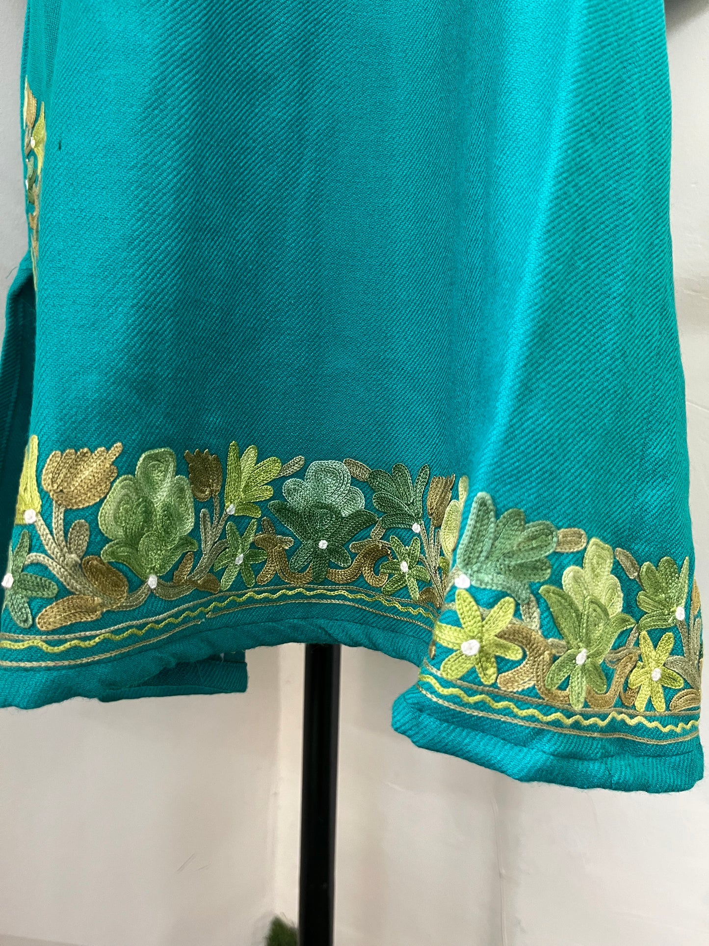 Green Aari Embroidered Wool Pheran