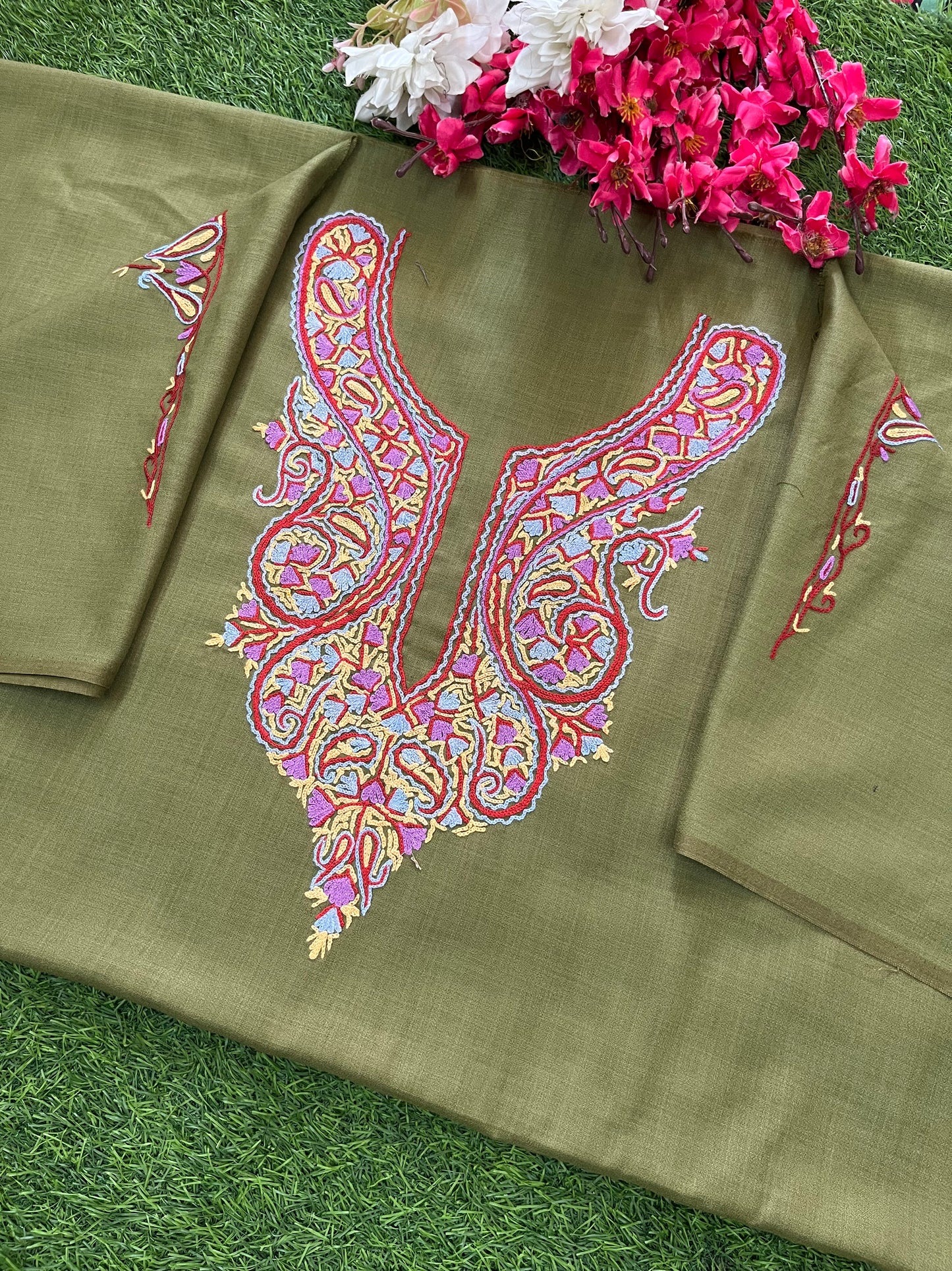 Heena Green Cotton Two Piece Suit (Hand Embroidered)