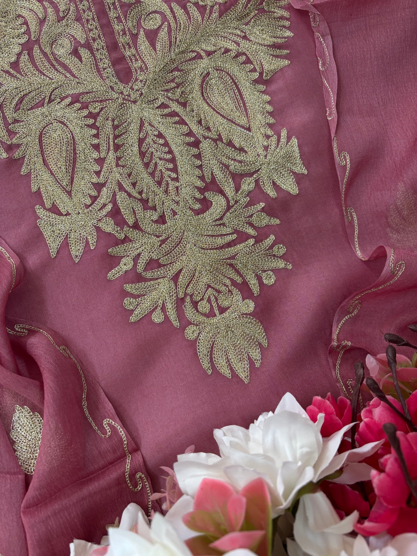 Sanam’ Onion Pink Silk Tilla Kashmiri Suit
