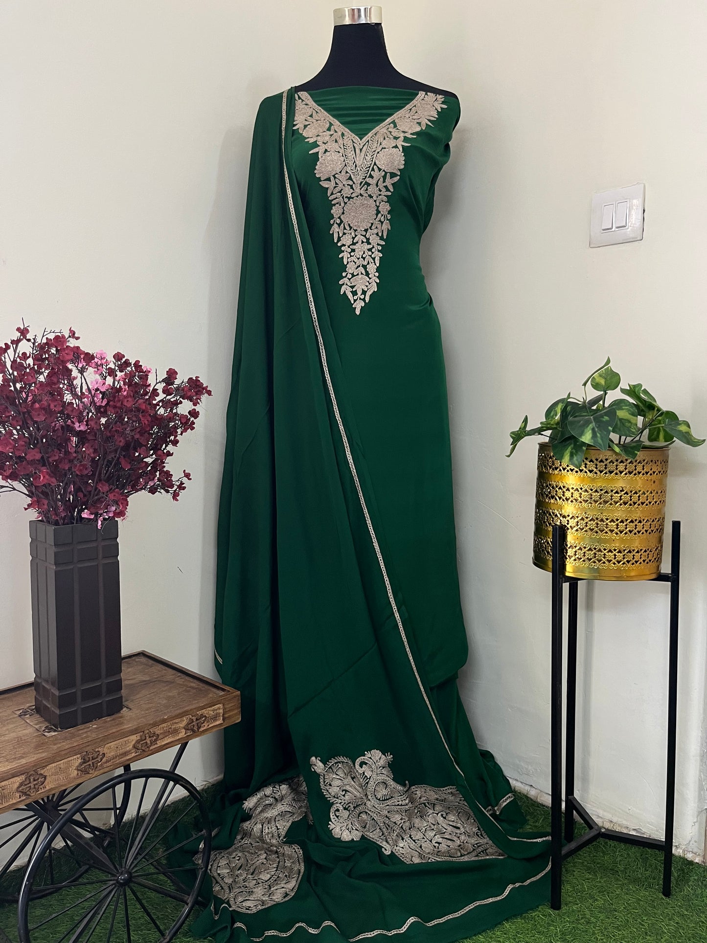 Kalaa’ Bottle Green Crape Kashmiri Suit