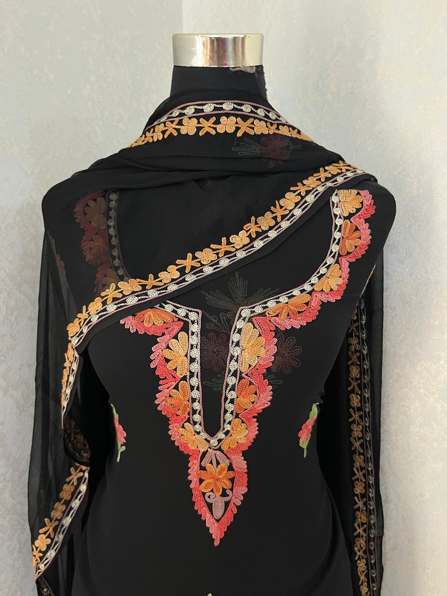Black Pure Georgette Aari Embroidered Suito
