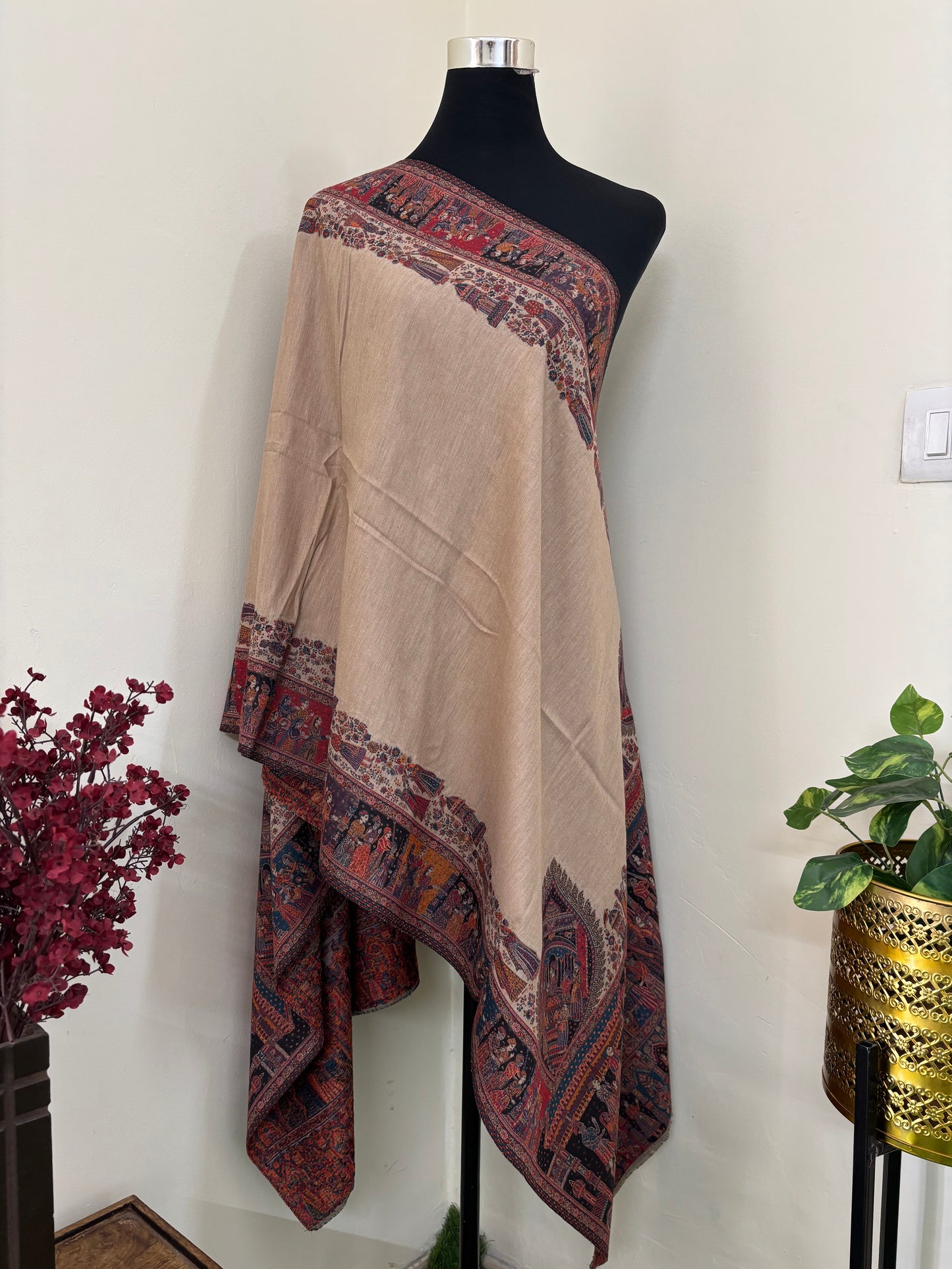 Kani Fine Semi Pashmina stole