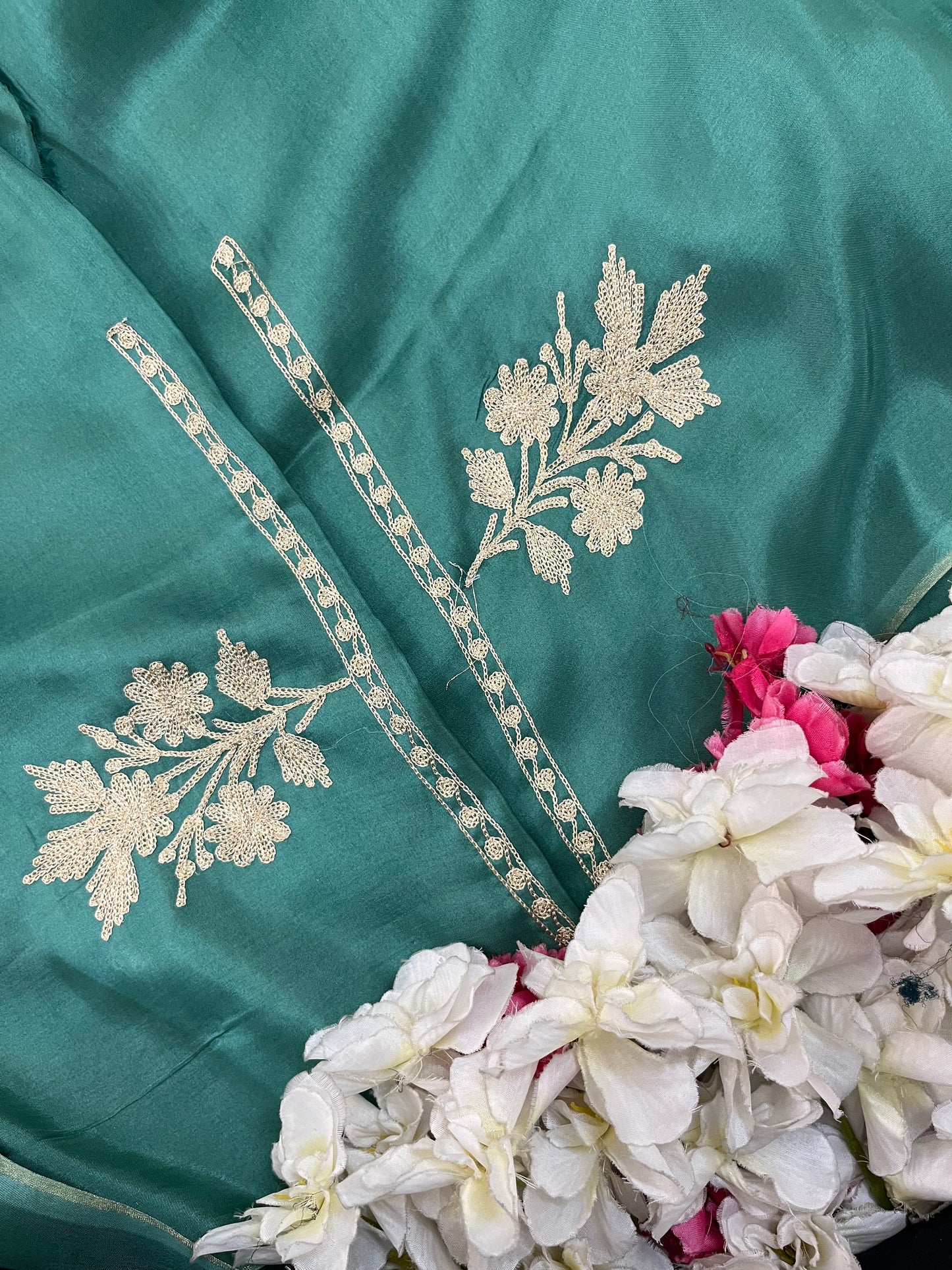 ‘Sanam’ Silk Tilla Kashmiri Suit