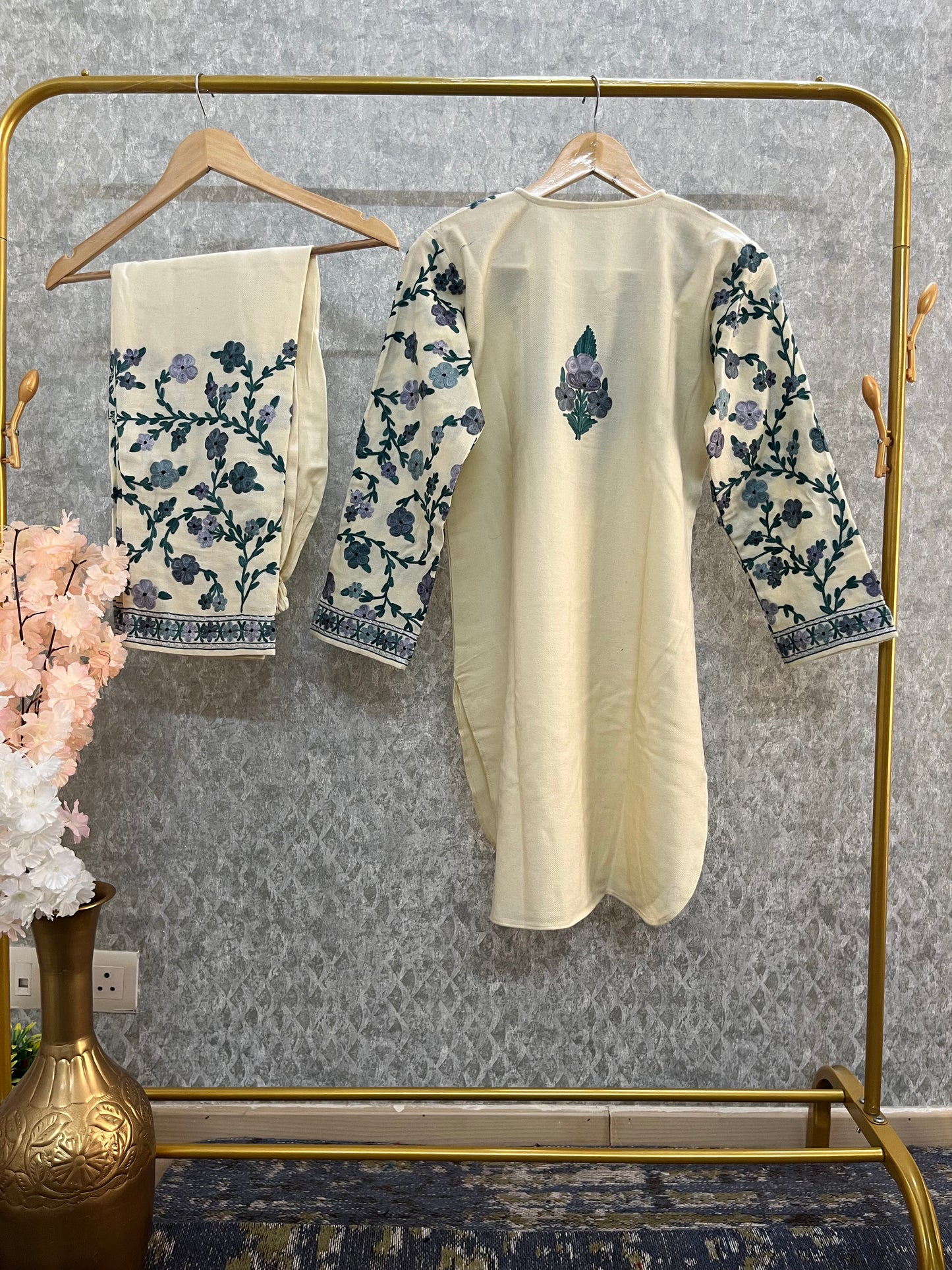 Off White Woollen Kashmiri Co-Ord Set ( Size 40 )