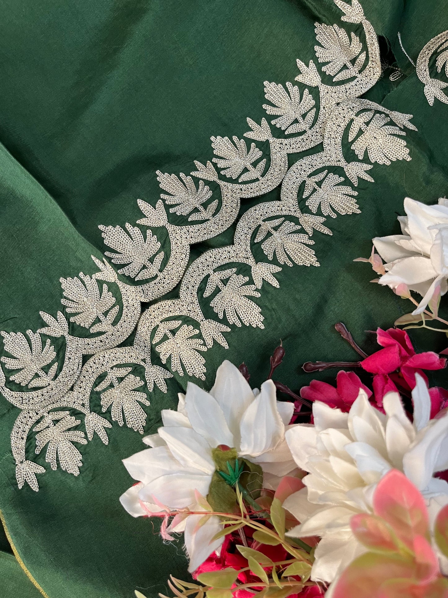 Green Sanam’ Silk Tilla Kashmiri Suit