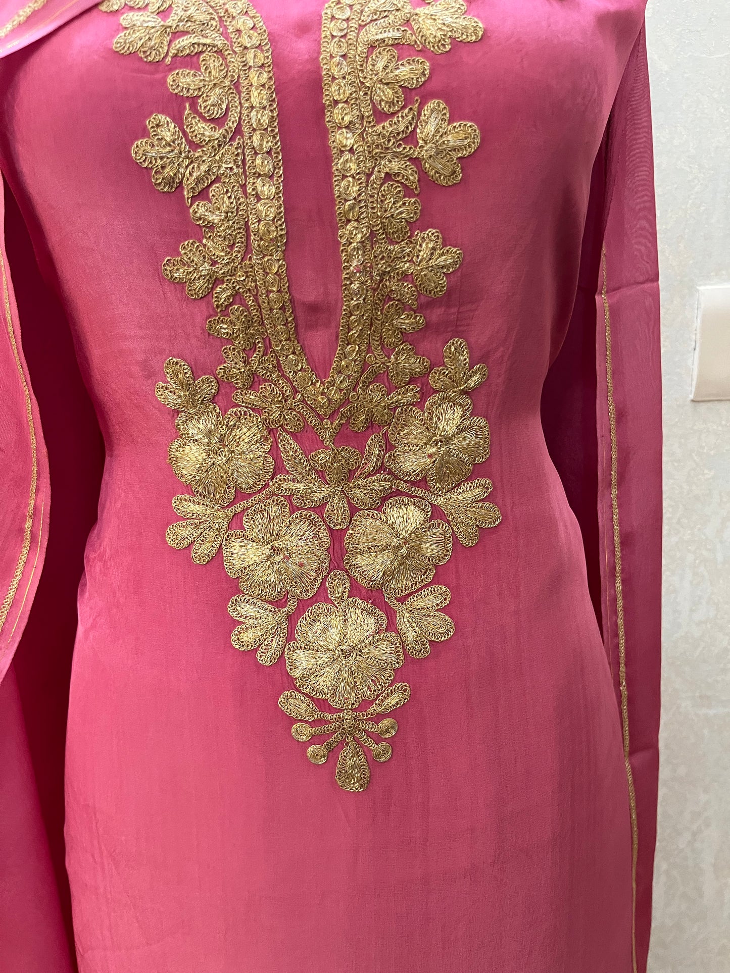 Pink Crape Kashmiri Suit