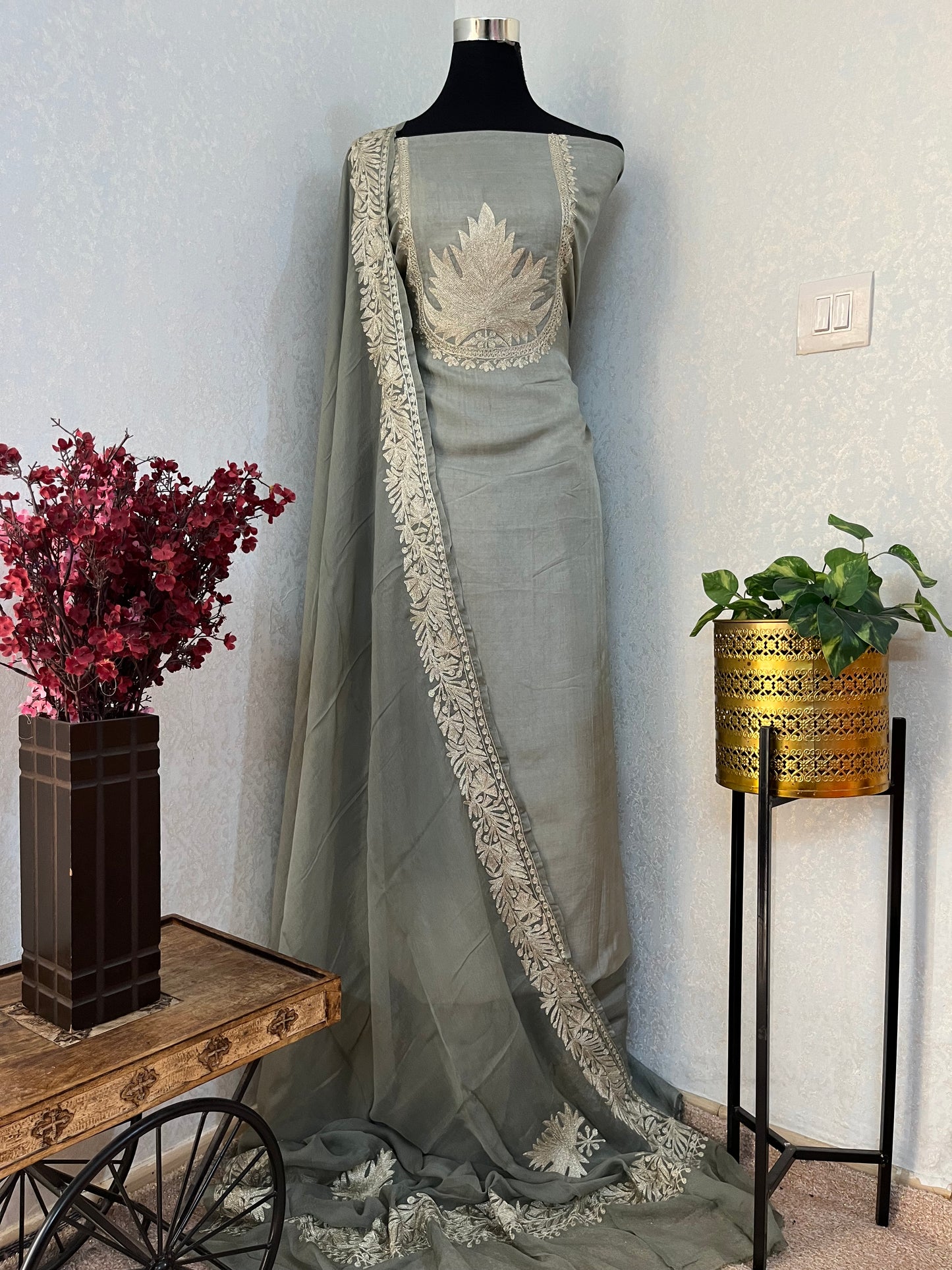 Soft Green Sanam’ Tilla Kashmiri Silk Suit