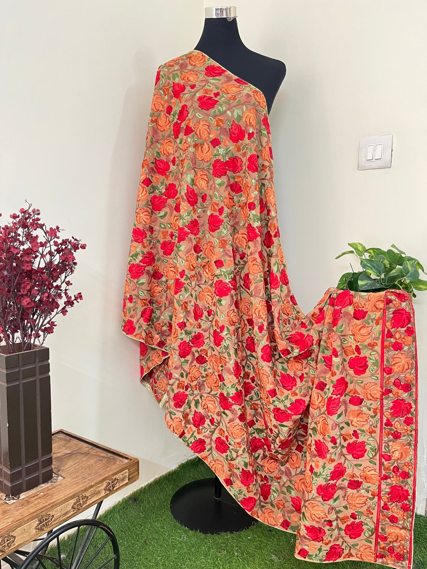 Kashmiri Georgette Odhni